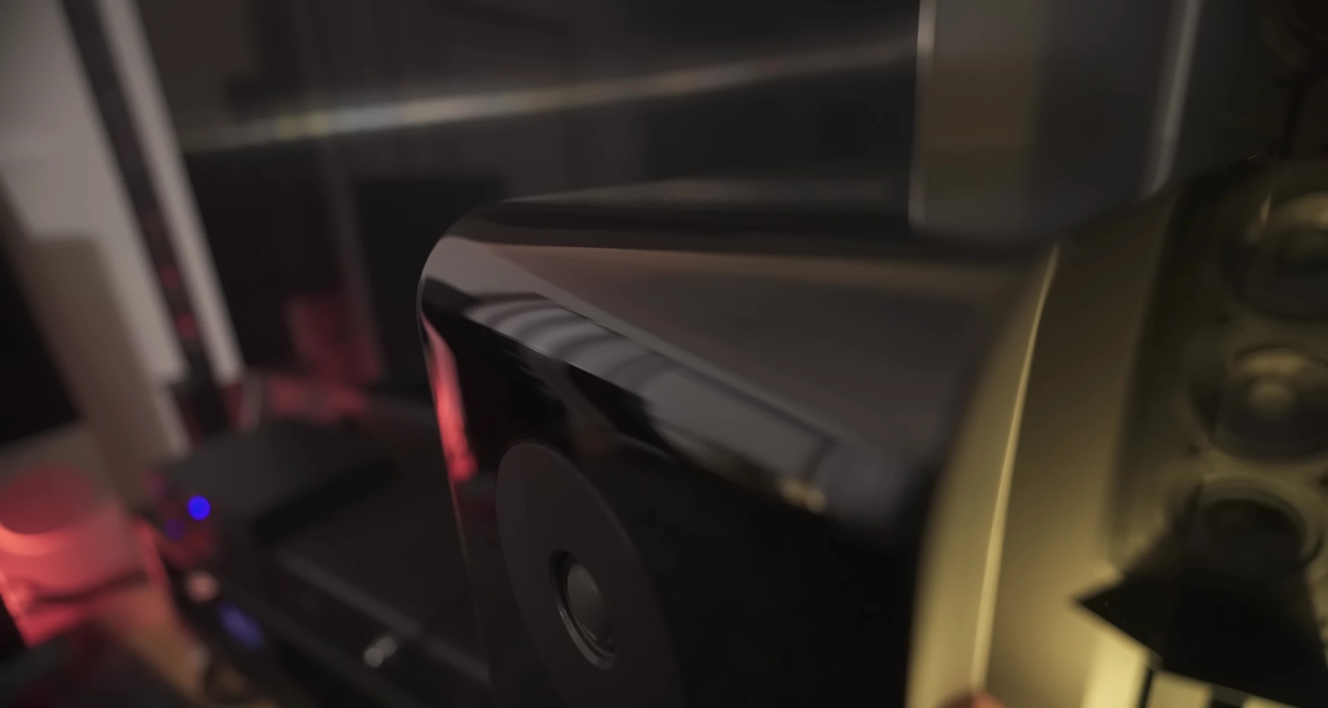 Yamaha NS-2000A speaker close-up
