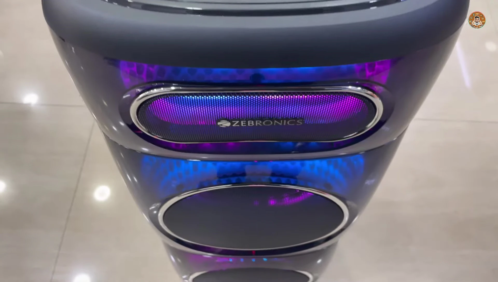 Powerful portable speaker with LED lights