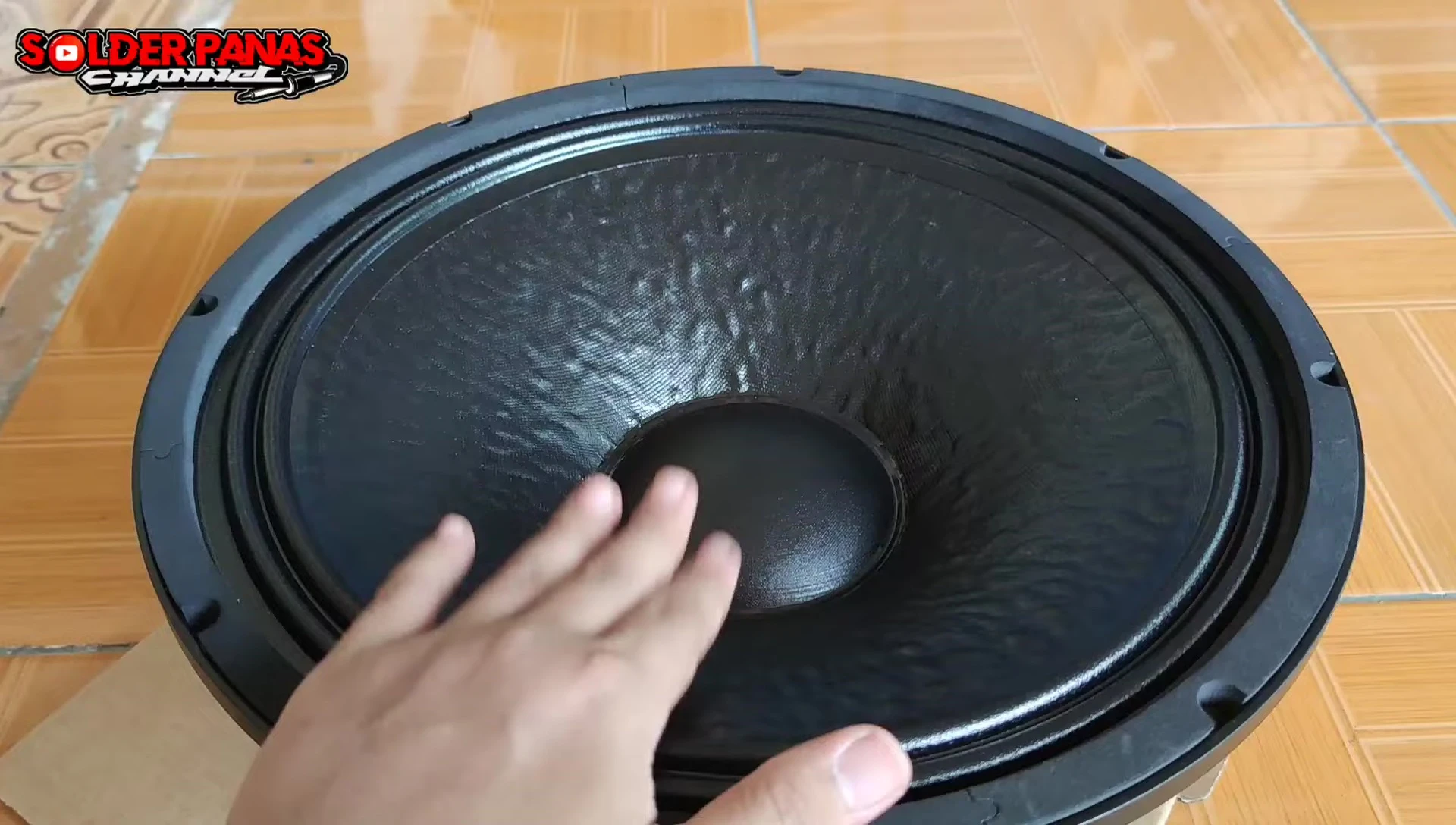 15-inch woofer speaker with waterproof coating