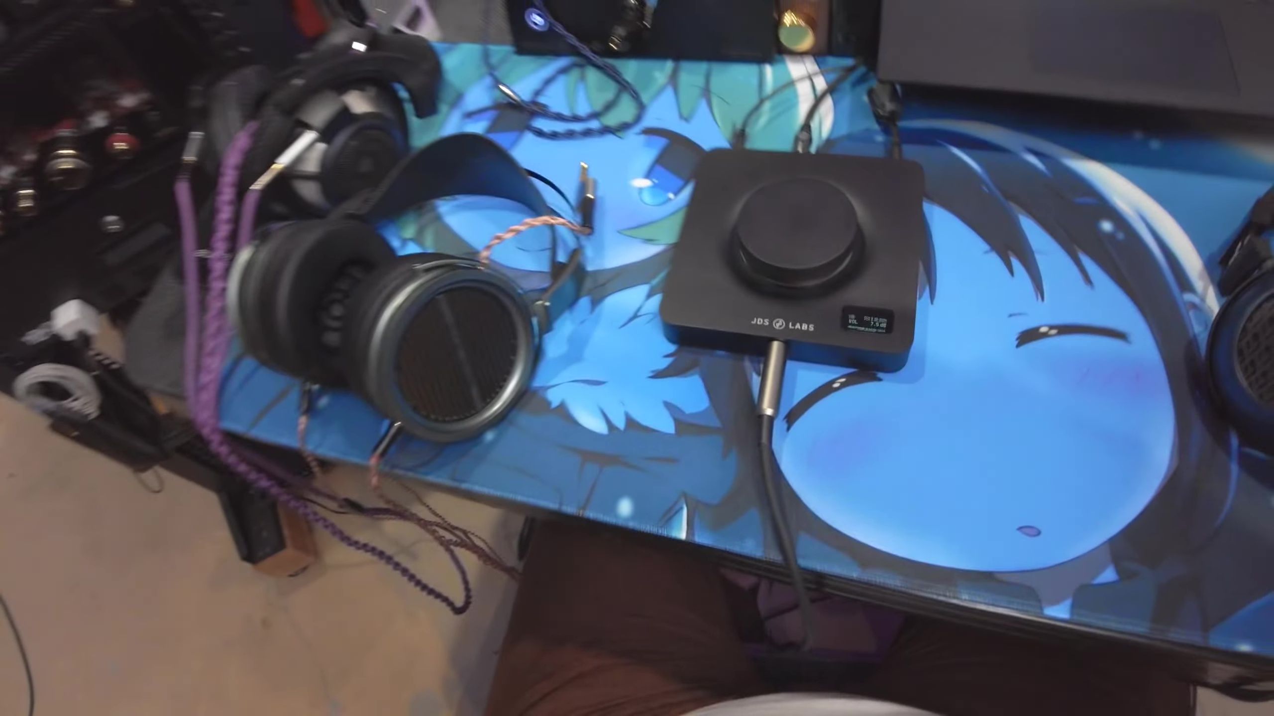 The Element IV unboxing and initial view of the unit.