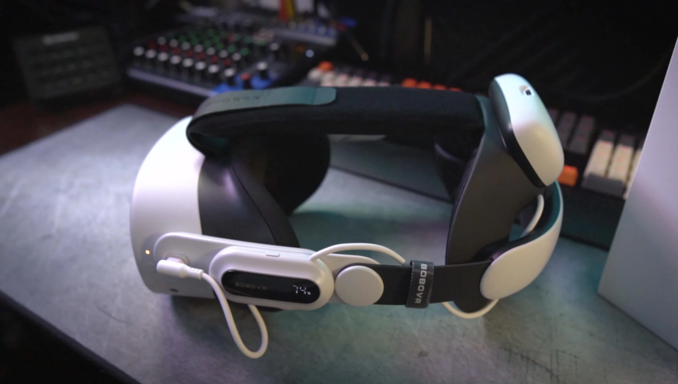 3.5mm headphone jack on Bobo VR E3 Pro