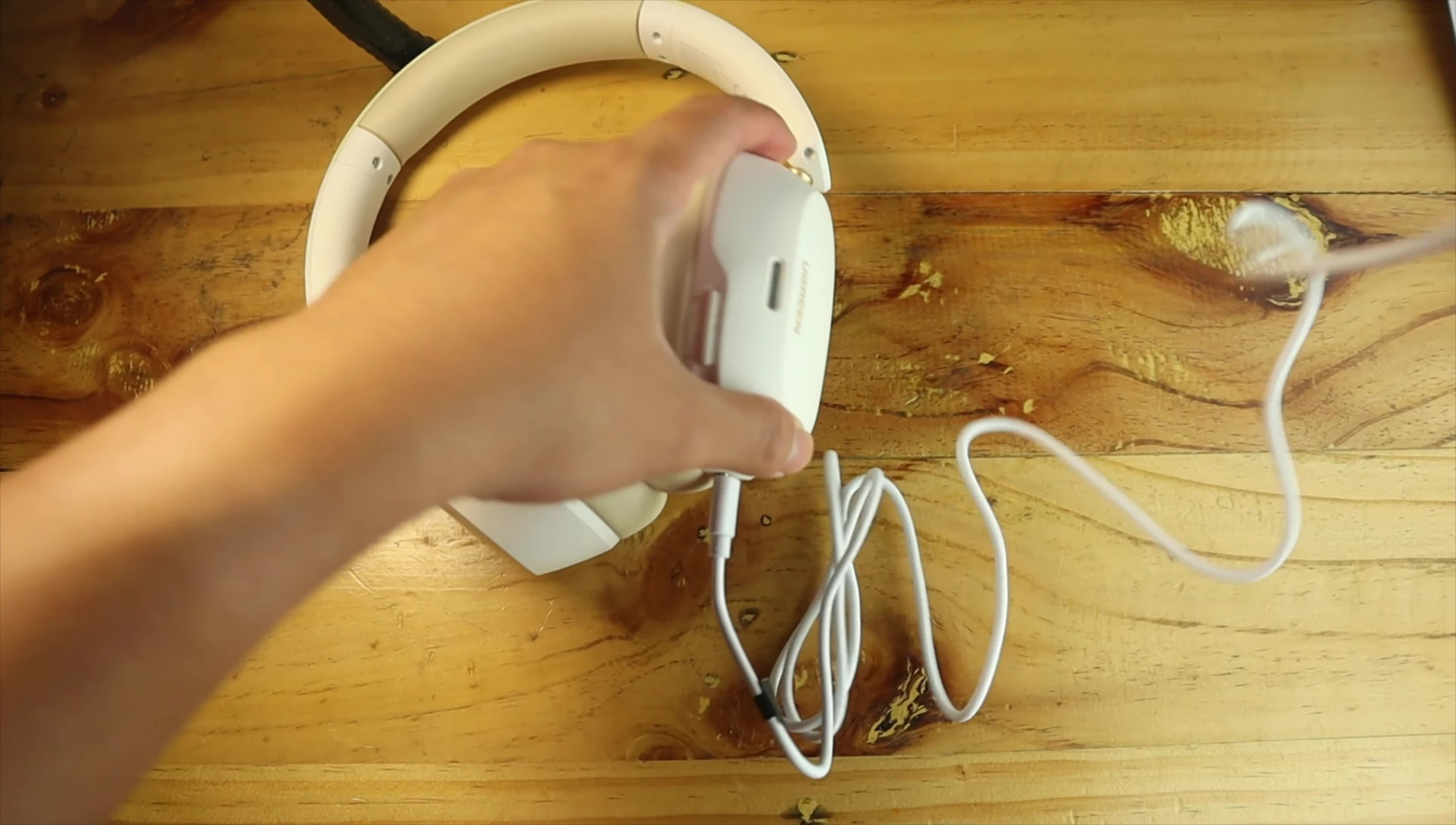 The USB-C port on the UGREEN HiTune Max 5C