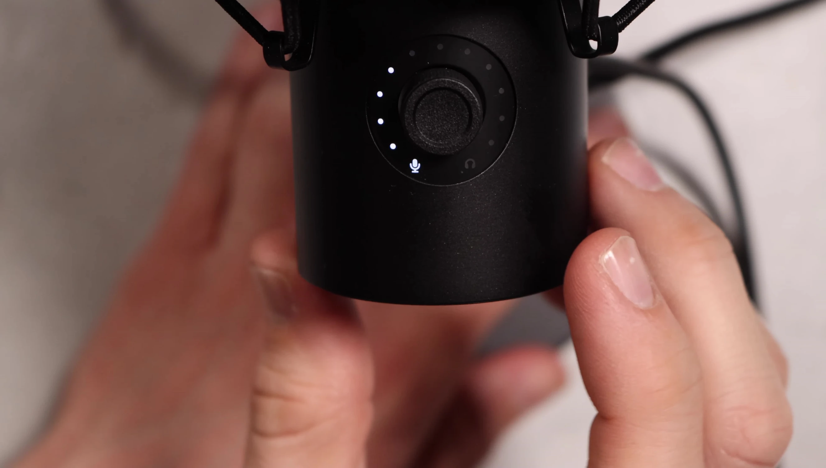 The microphone's front dial