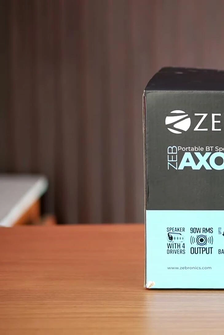 Front of the Zebronics Axon speaker box