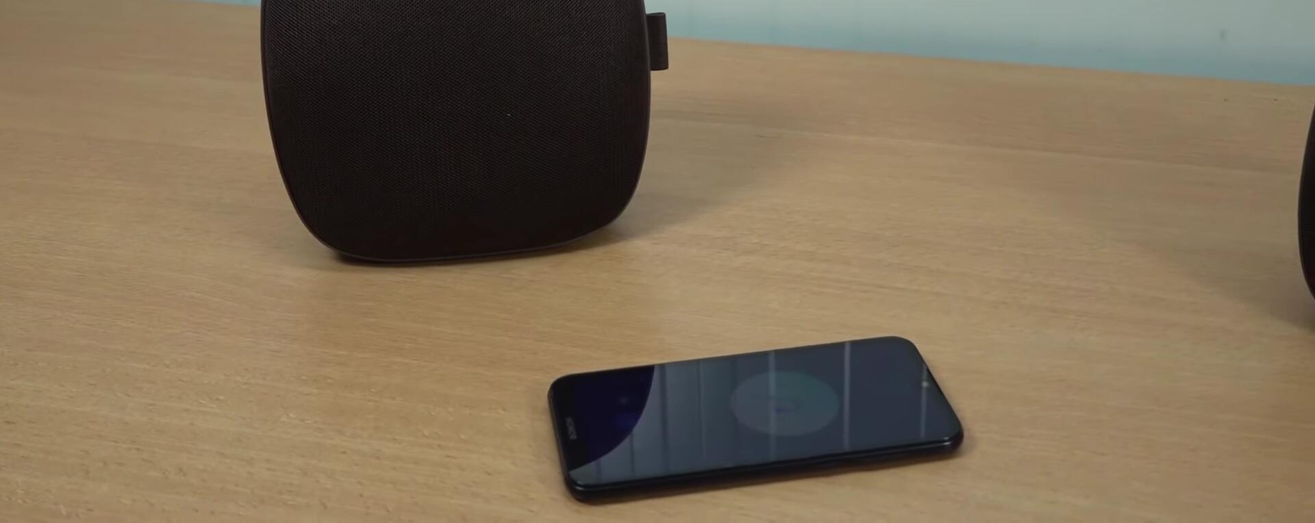 Dual speaker stereo mode audio demonstration