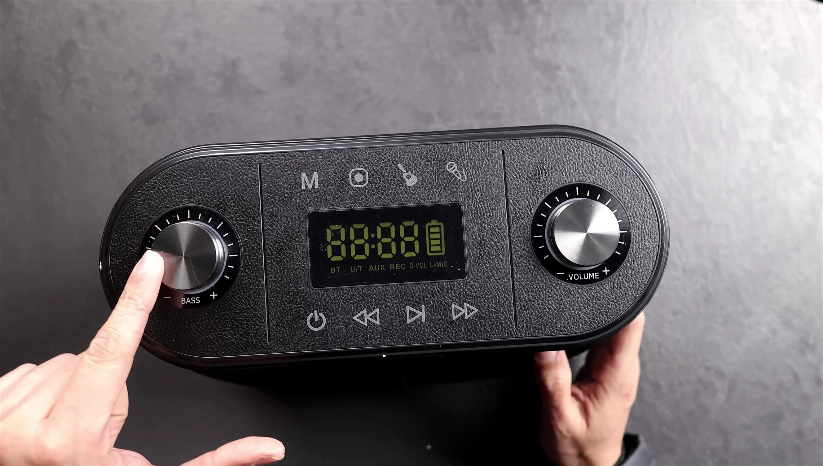 Top panel controls