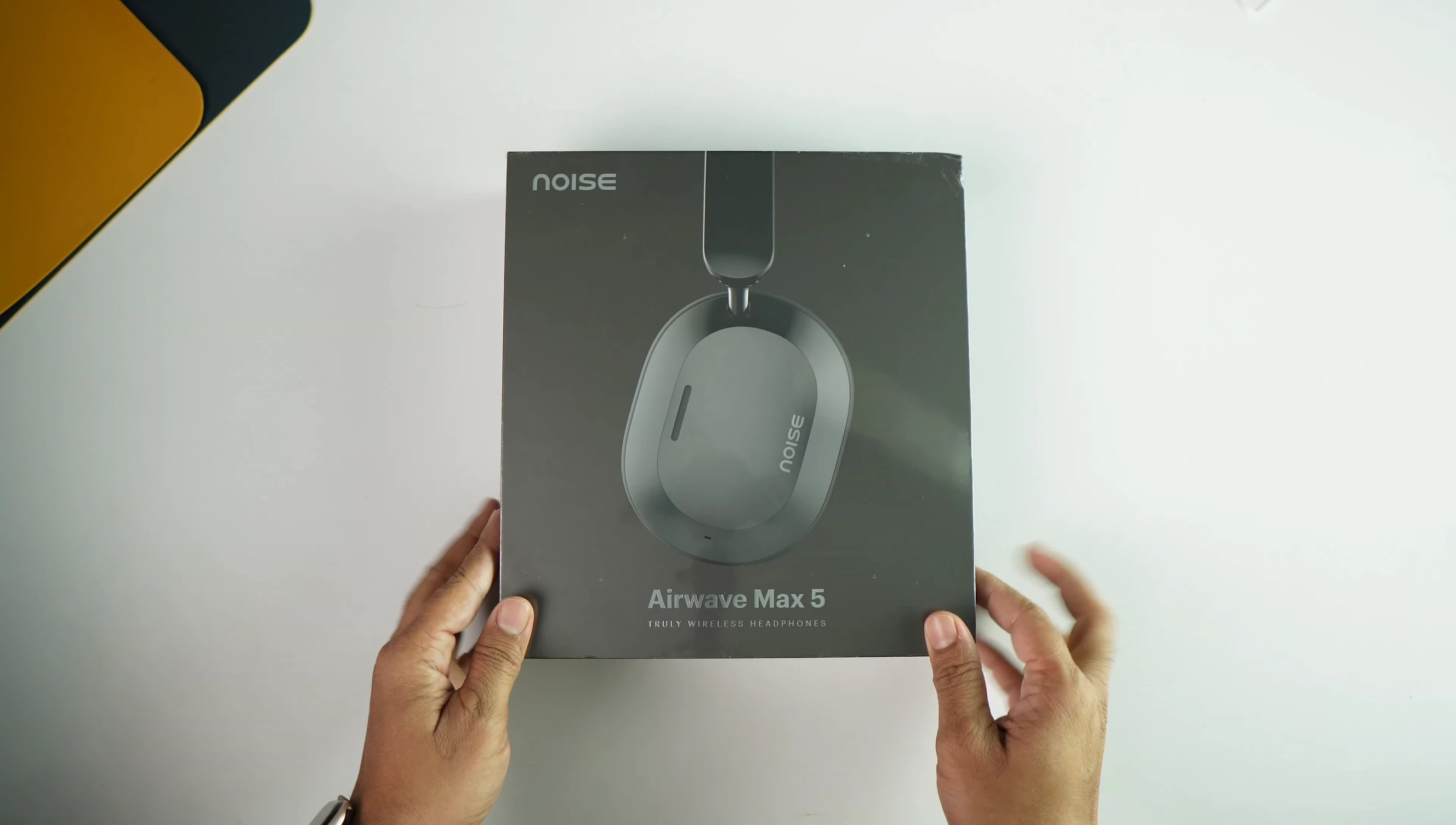 The premium packaging of the Noise Airwave 5 Max headphones