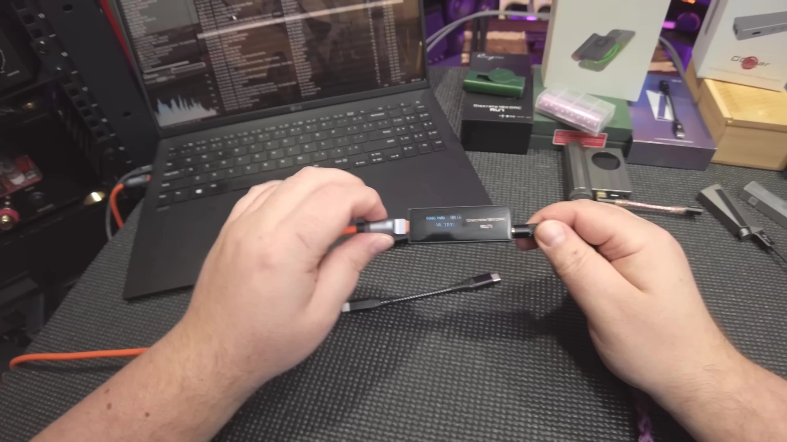 Showcase of the Cayin RU7's cable