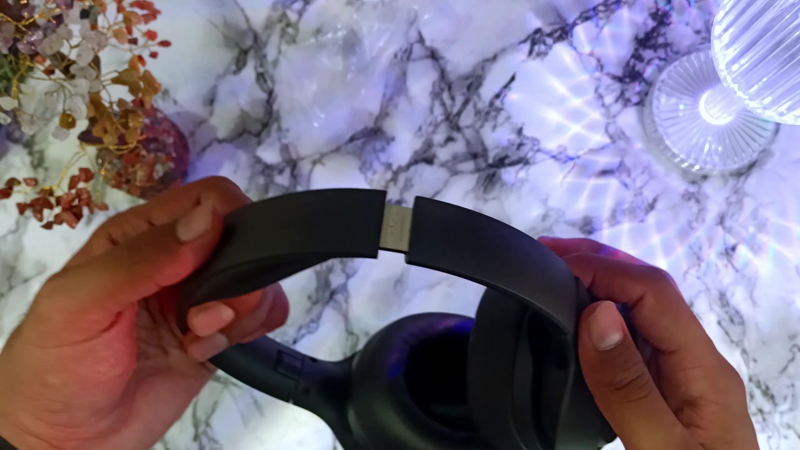 Close-up of the headphone's plastic construction.