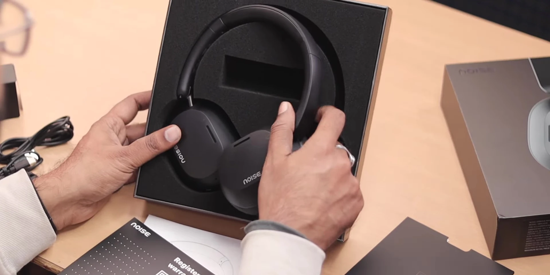 Close-up of the Noise Airwave Max 5 headphones
