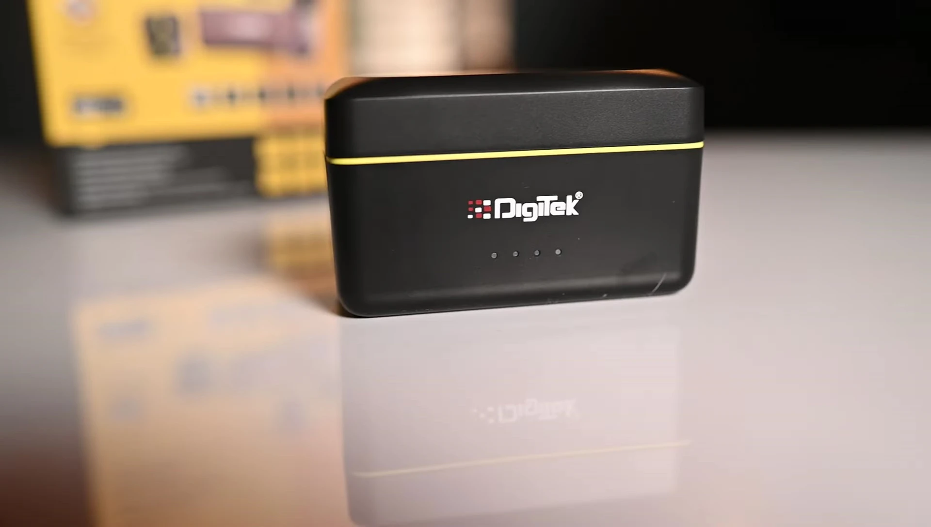 Unboxing the Digitek DWM118 wireless microphone system, showcasing the charging case and its contents.