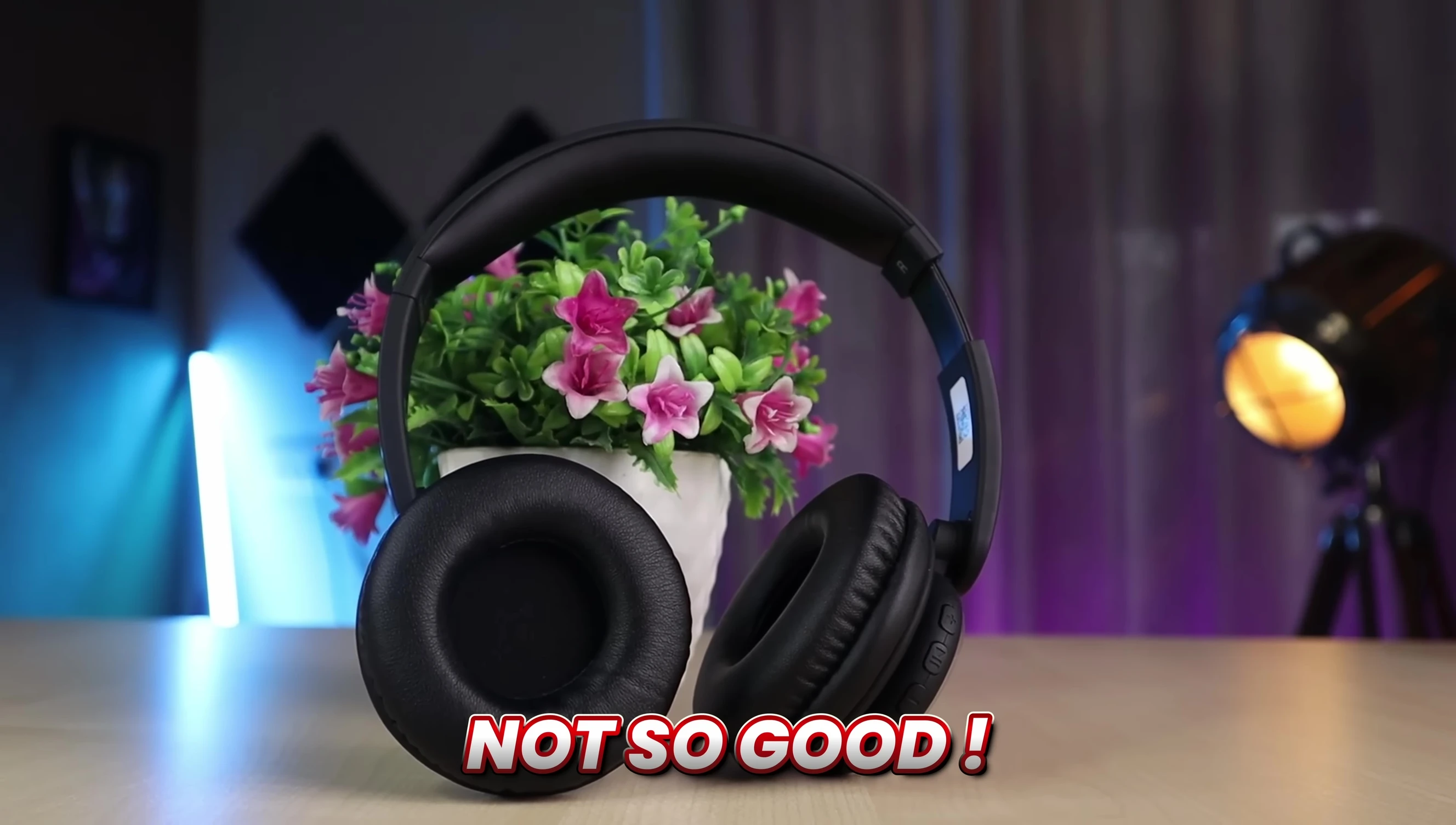 The reviewer expressing disappointment in the sound quality of the older boAt model