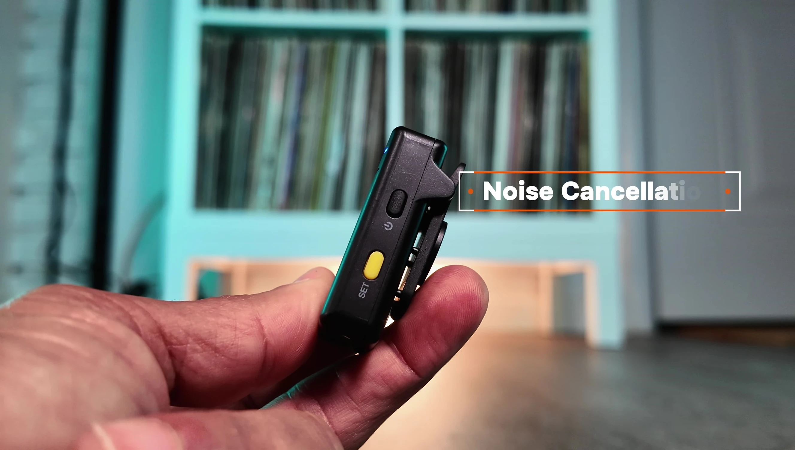Screen showing the one-click noise cancellation feature.