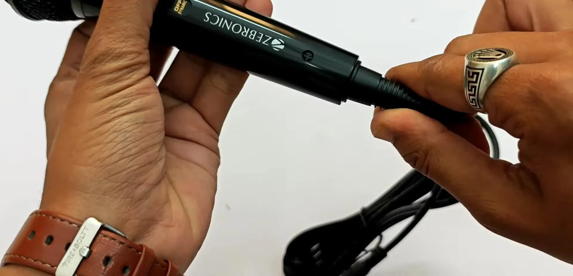 Showing the permanently attached cable