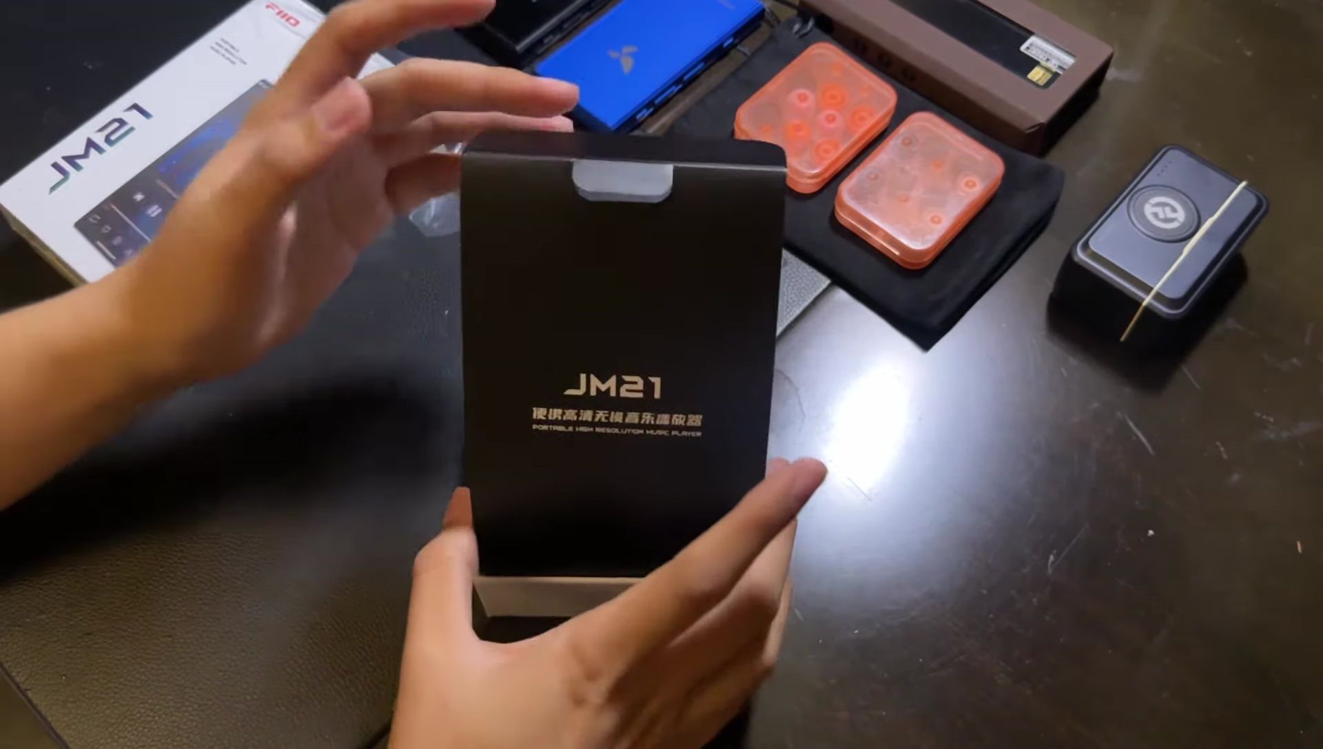 Fiio JM21 box and cover