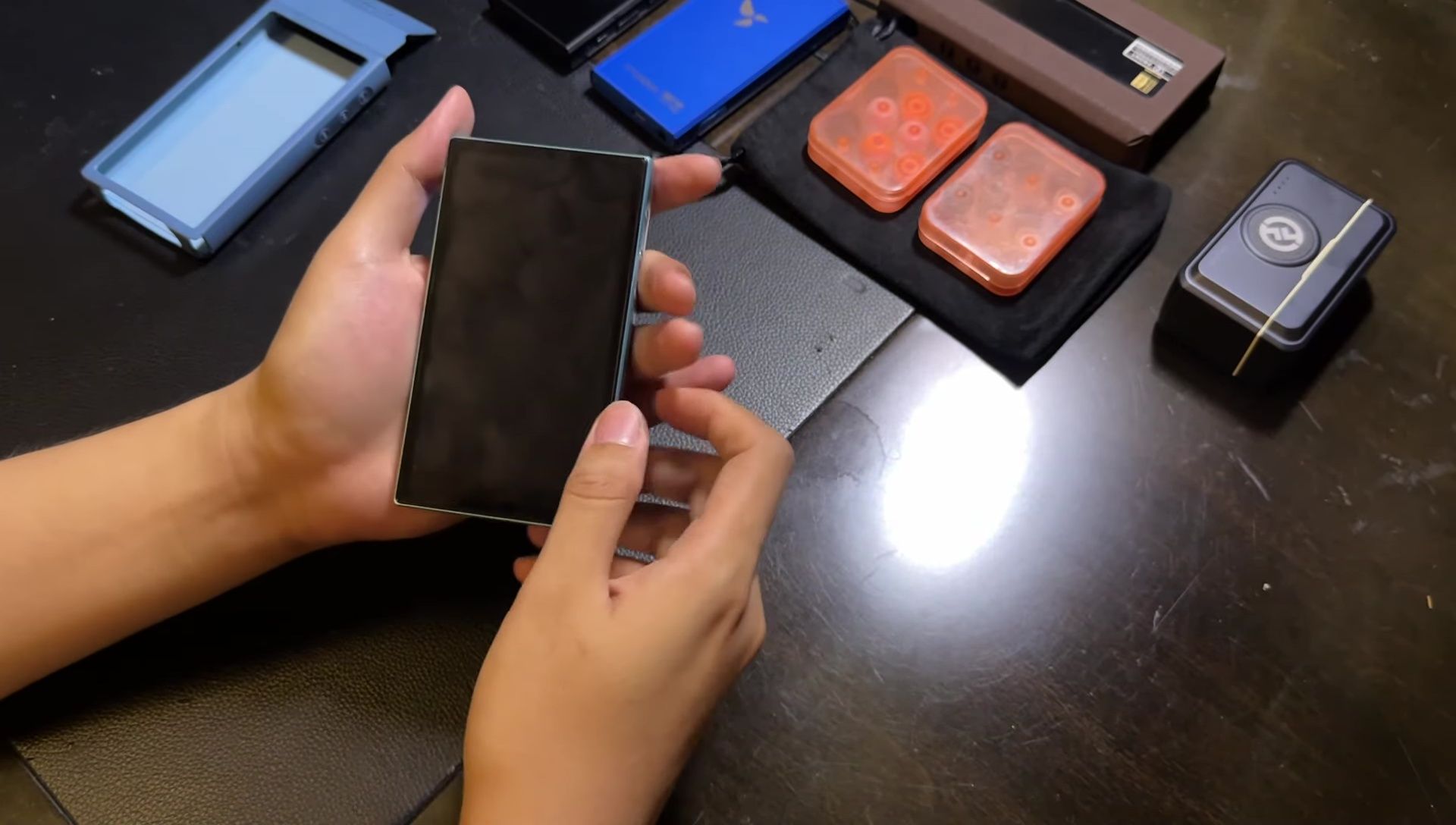 Fiio JM21 physical design, showing ports and buttons