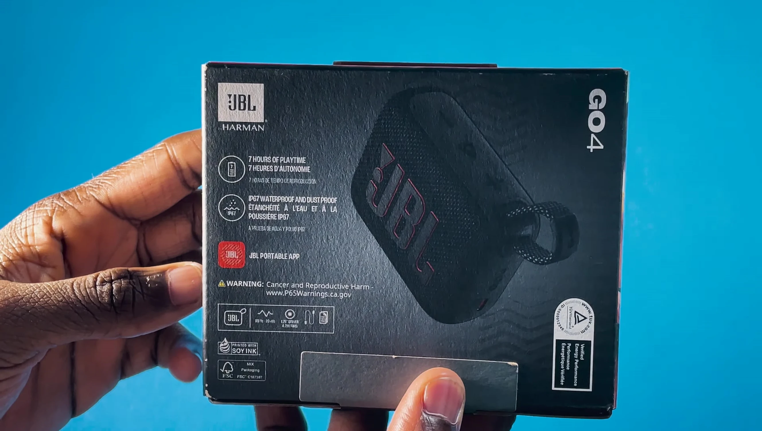 The JBL GO 4 box showcasing its features.