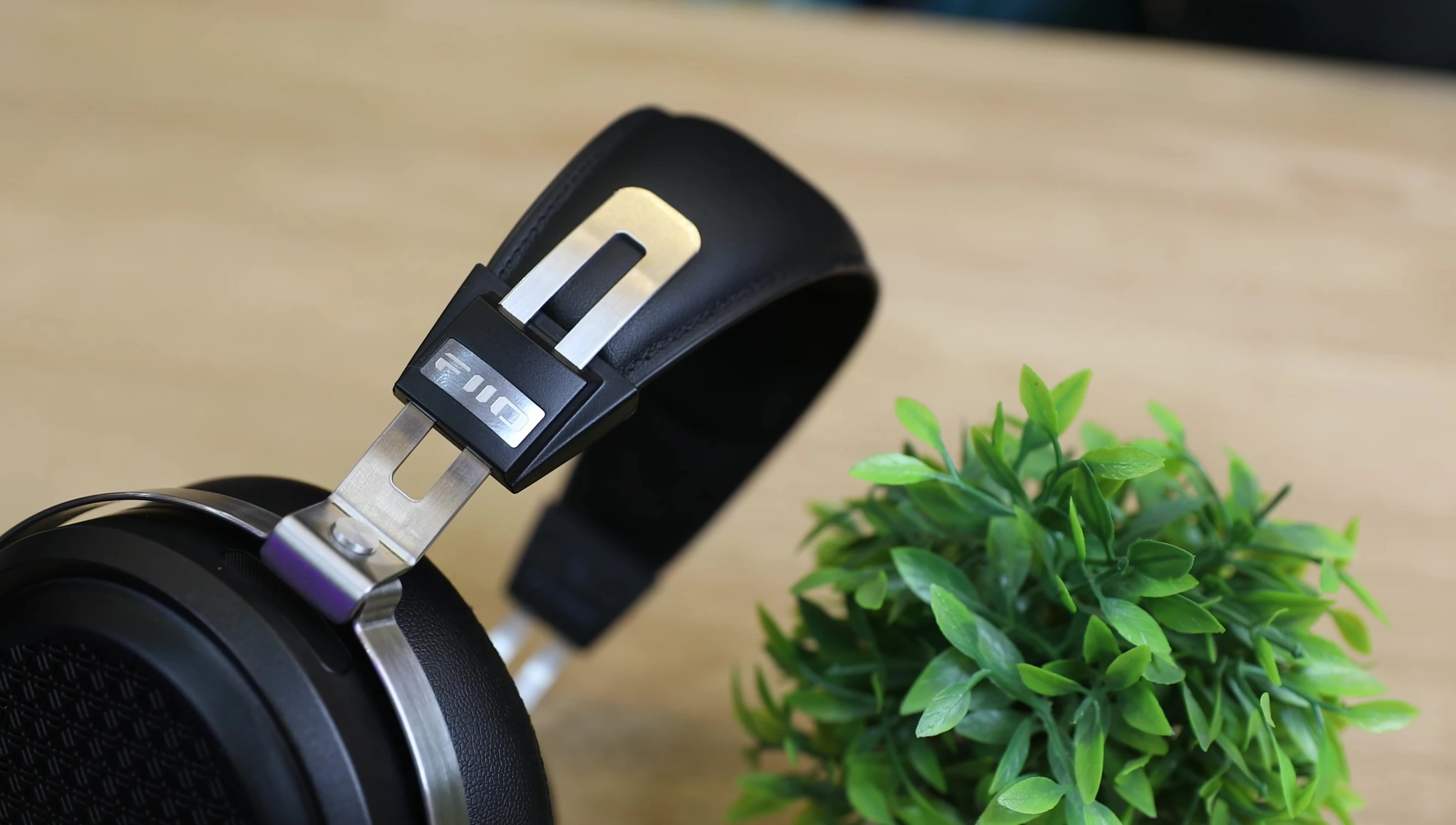 Discussion about the technical aspects of the sound