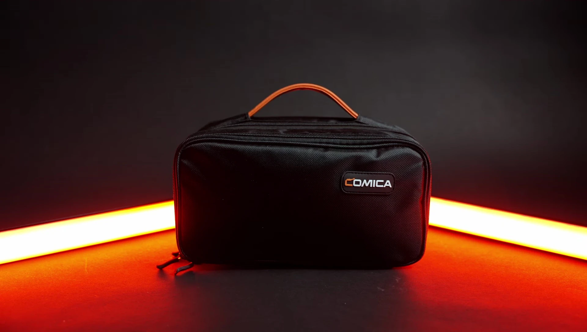 Comica VM40 carrying case and contents.