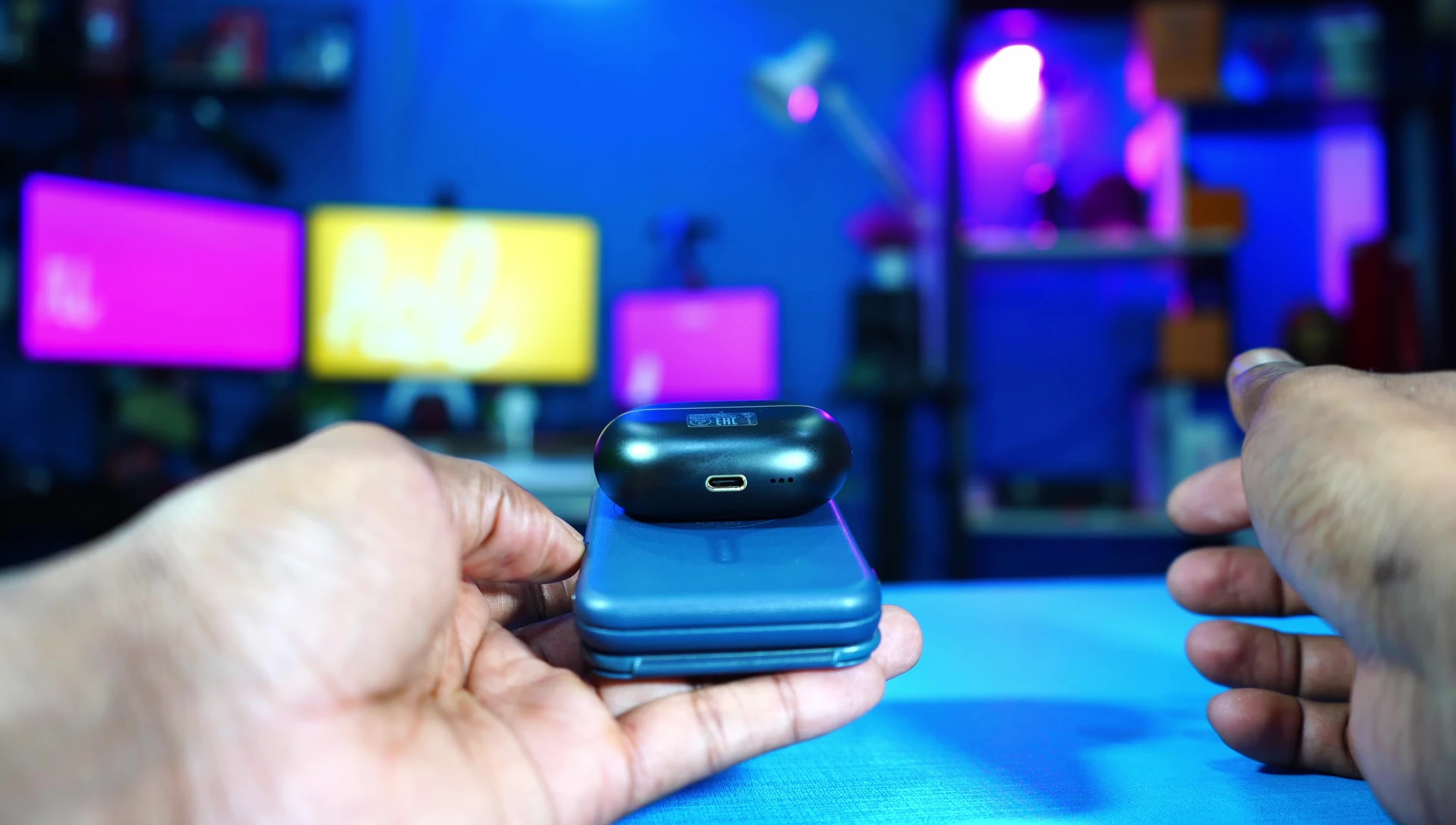 Image showcasing wireless charging functionality.