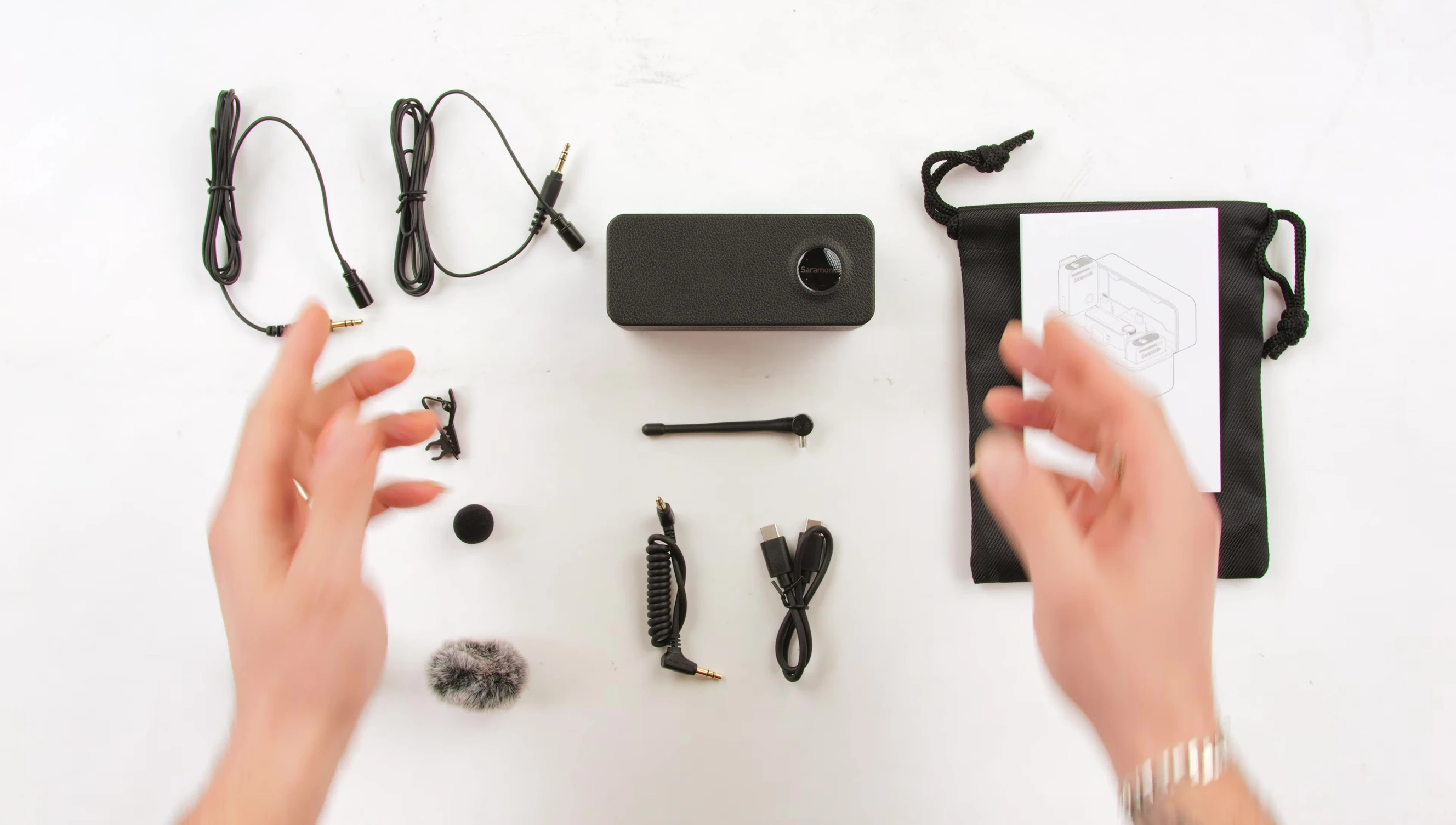 Saramonic Ultra charging case exterior