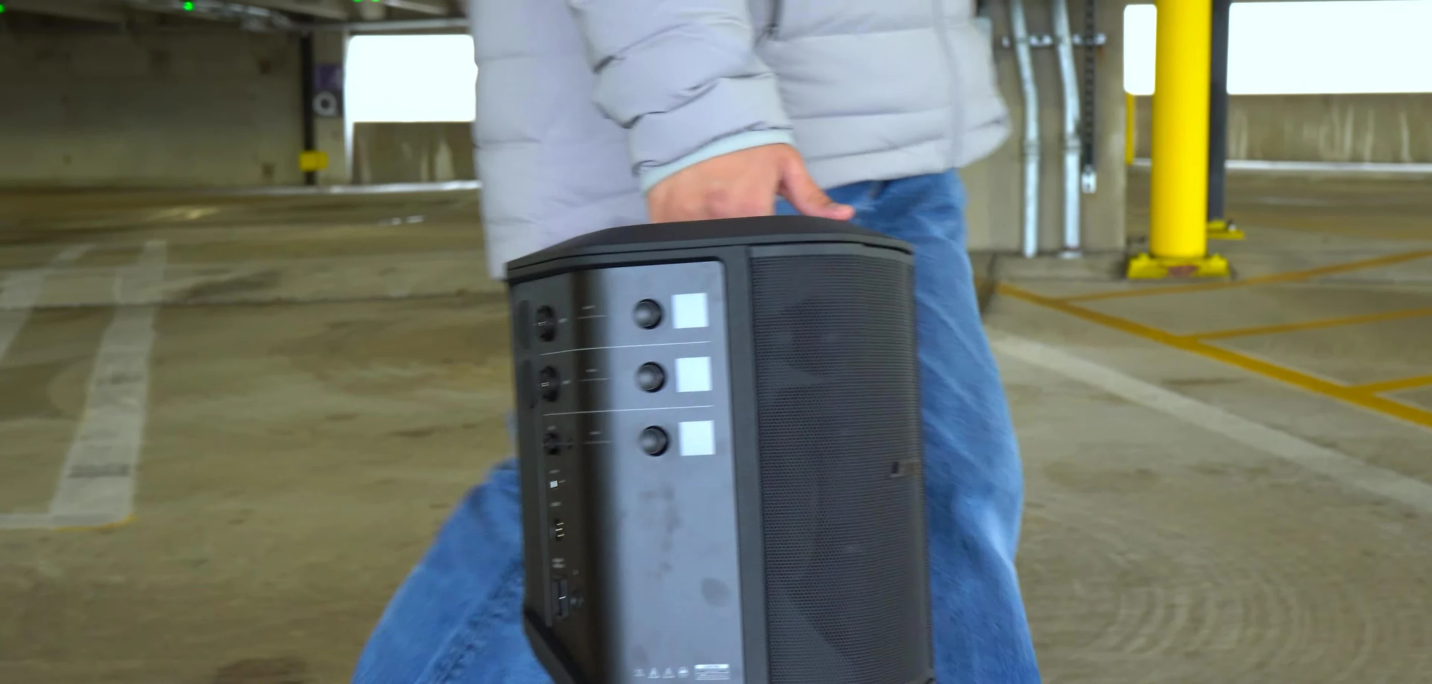 A concluding shot of the speaker with the reviewer.