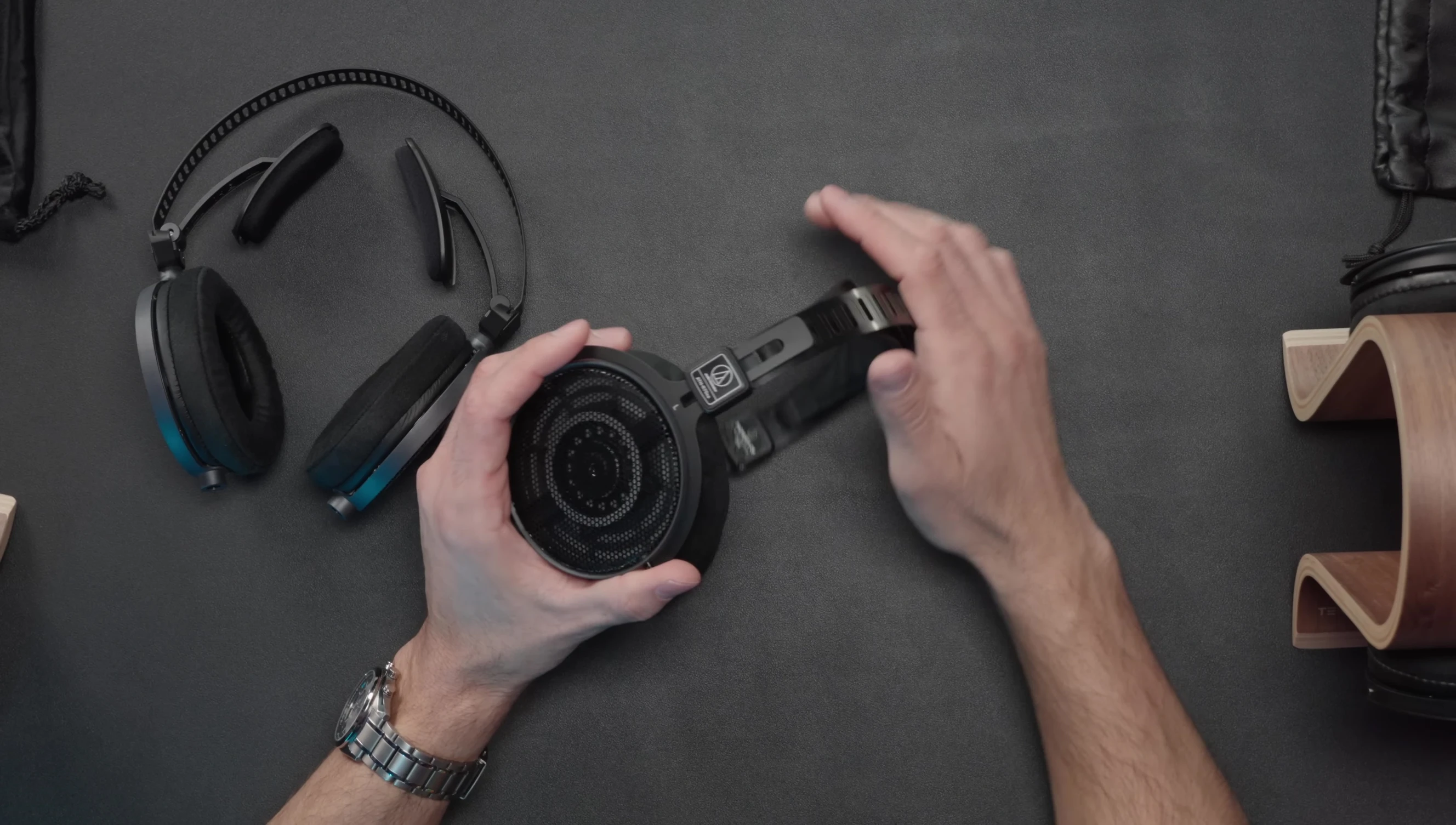 ATH-R50x headband and earcups