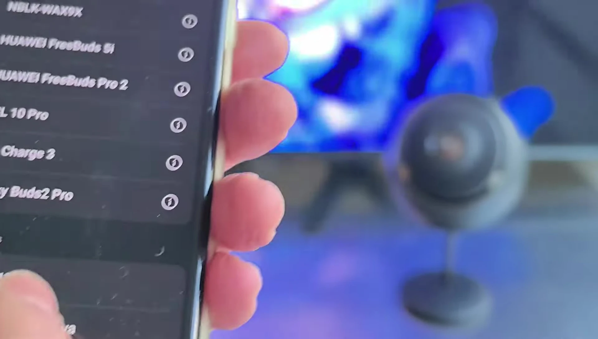 Screenshot of the Creative app showing EQ and other settings.
