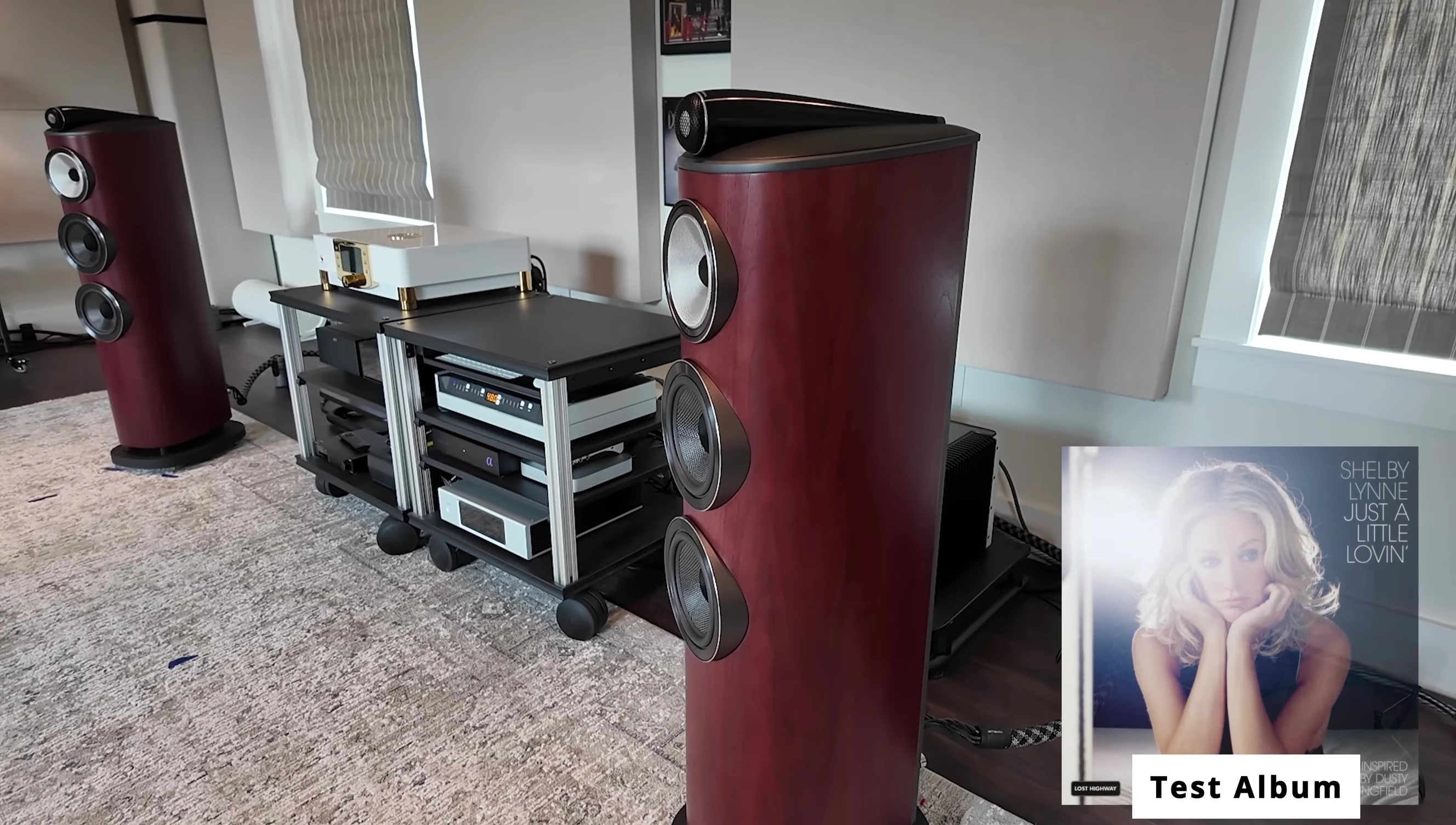 Image depicting a dynamic range test, possibly showcasing the speaker's ability to handle high and low volumes.