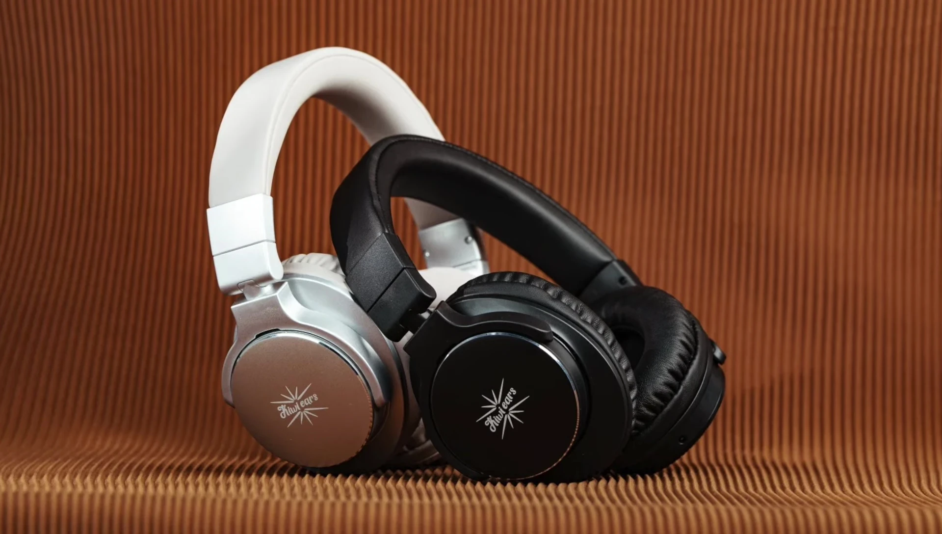 Image emphasizing the Division's bass-heavy sound.