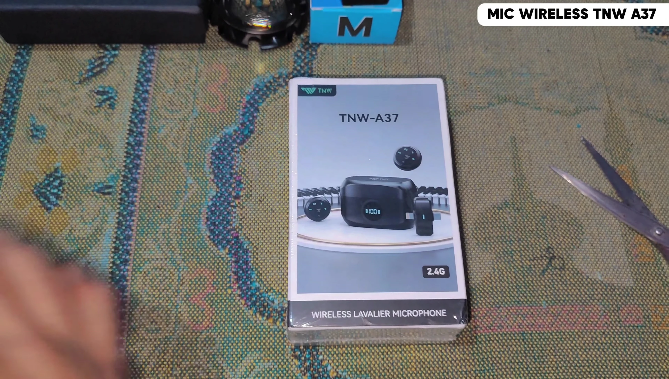 TNW A37 microphone box exterior