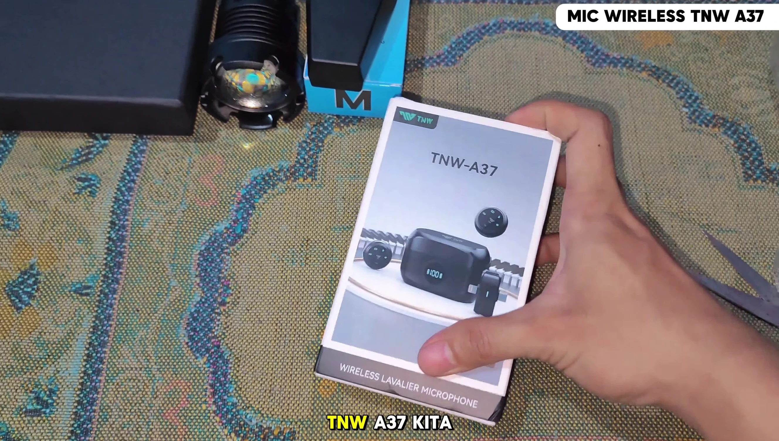 Opening the TNW A37 package