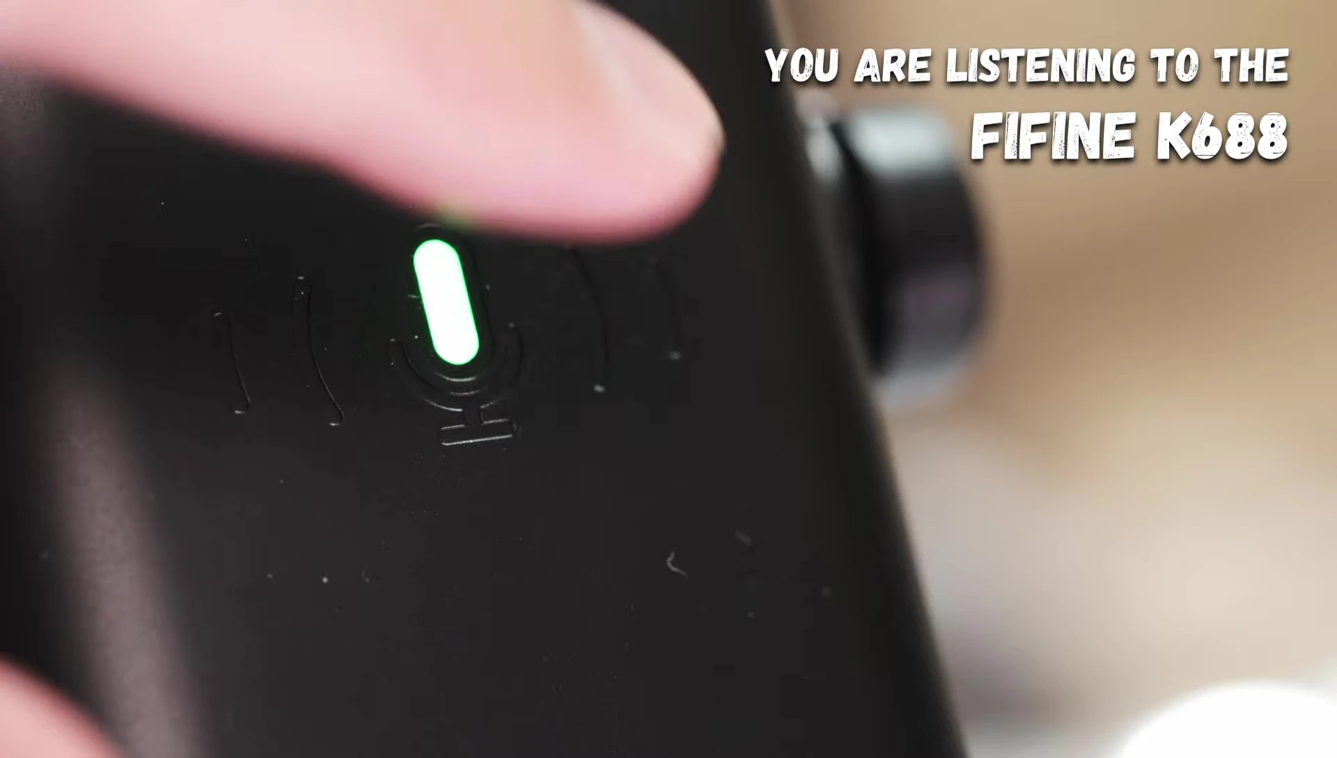Capacitive touch mute button and RGB lighting on Fifine AM8