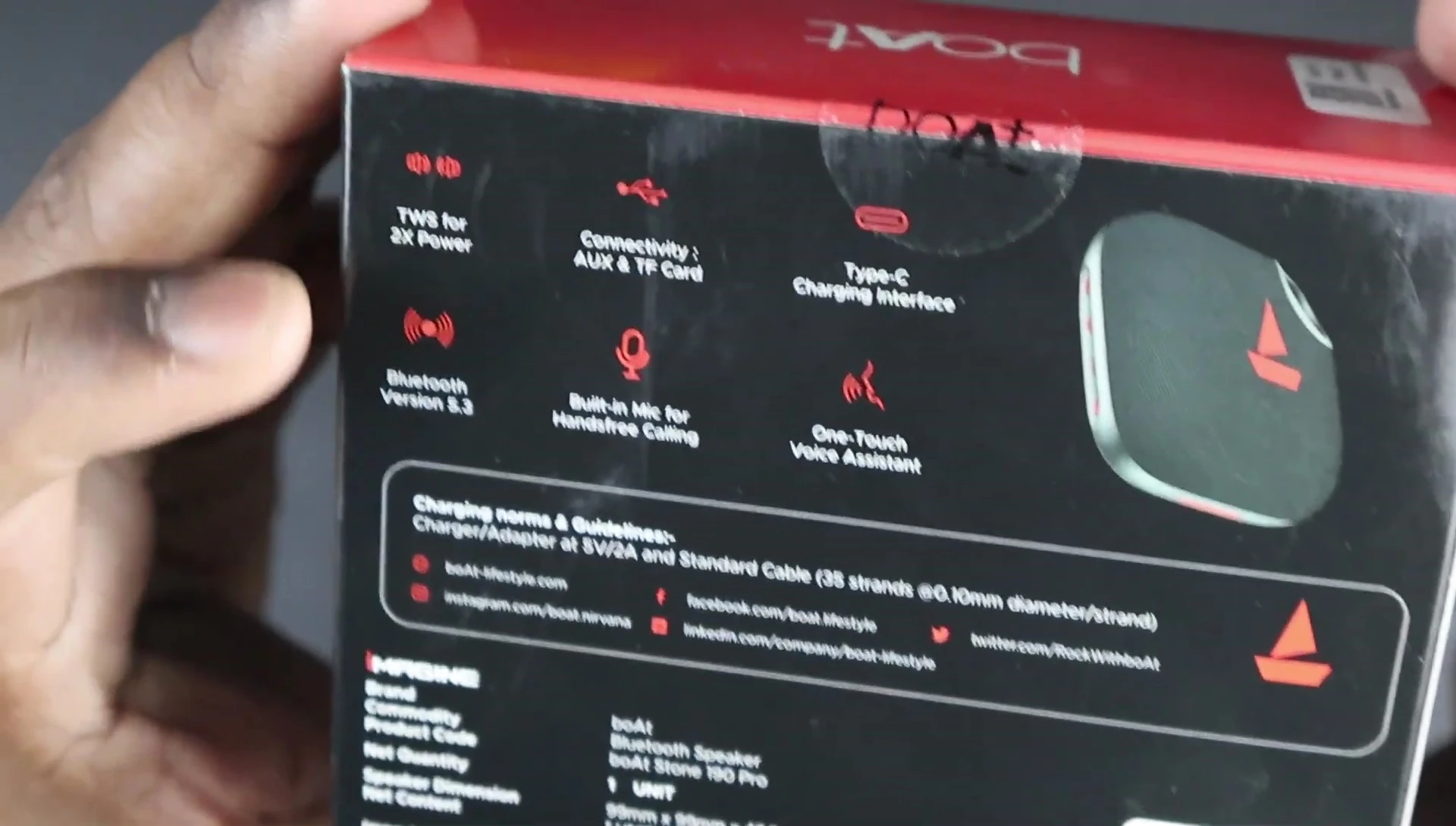 Image showcasing the Bluetooth 5.3 feature mentioned in the review