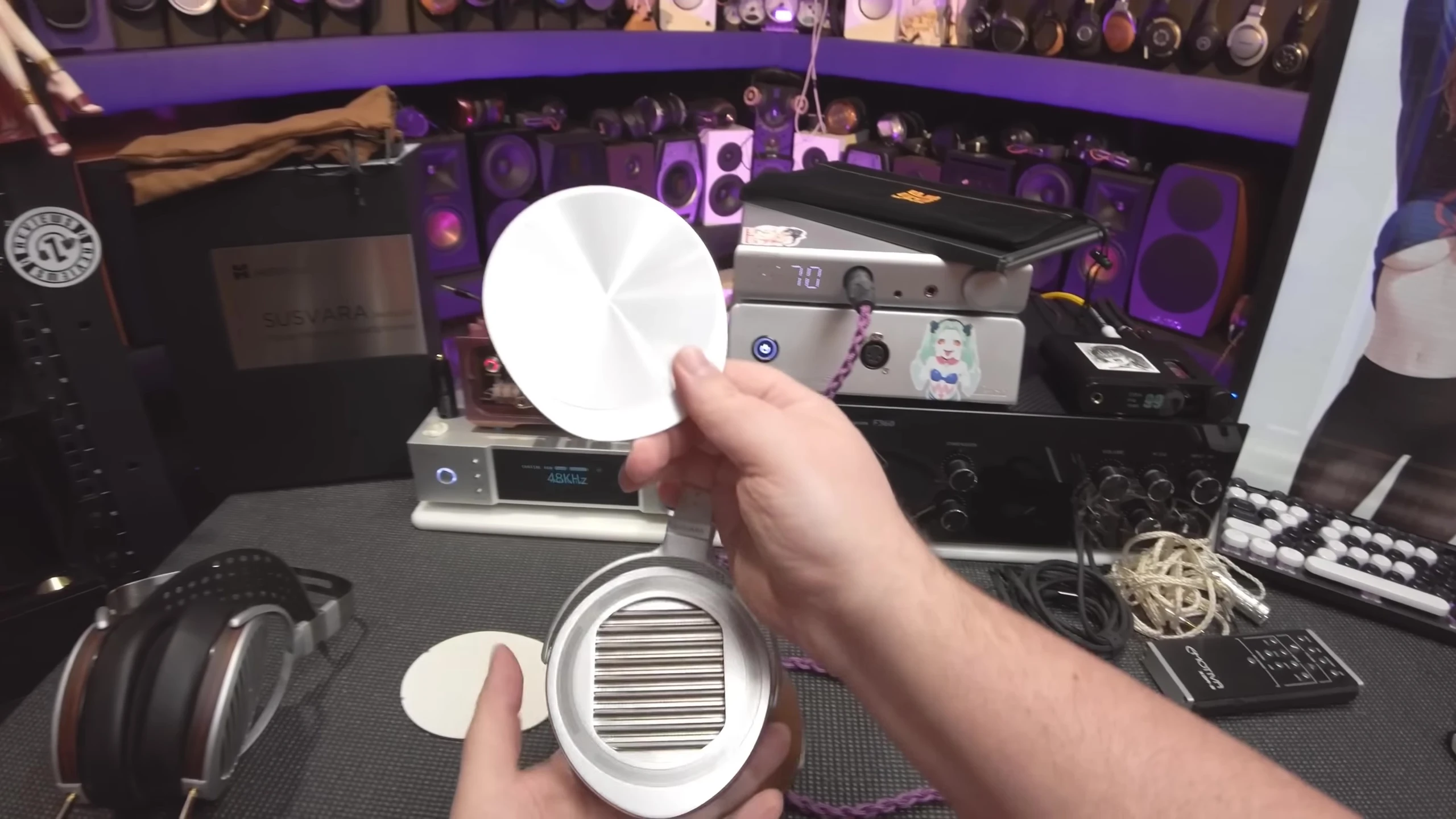 Demonstration of cover instability.