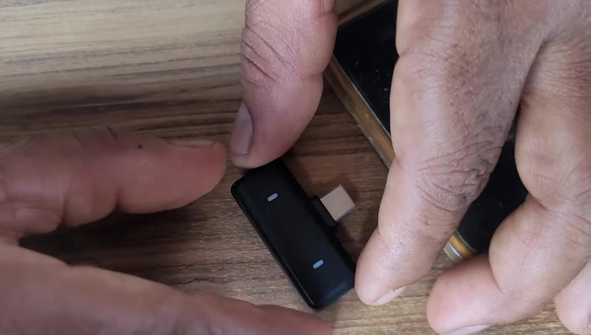 Indicator lights confirming connection