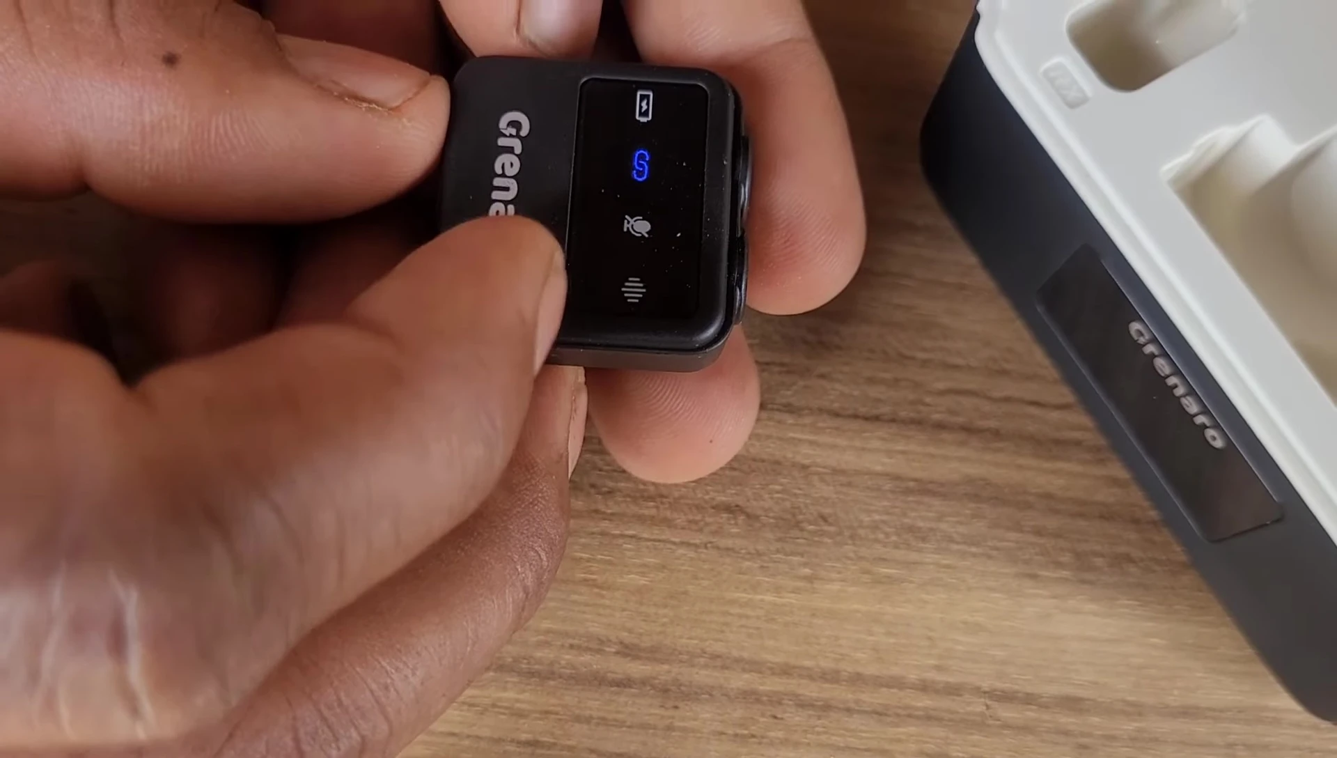 Demonstrating the noise cancellation levels
