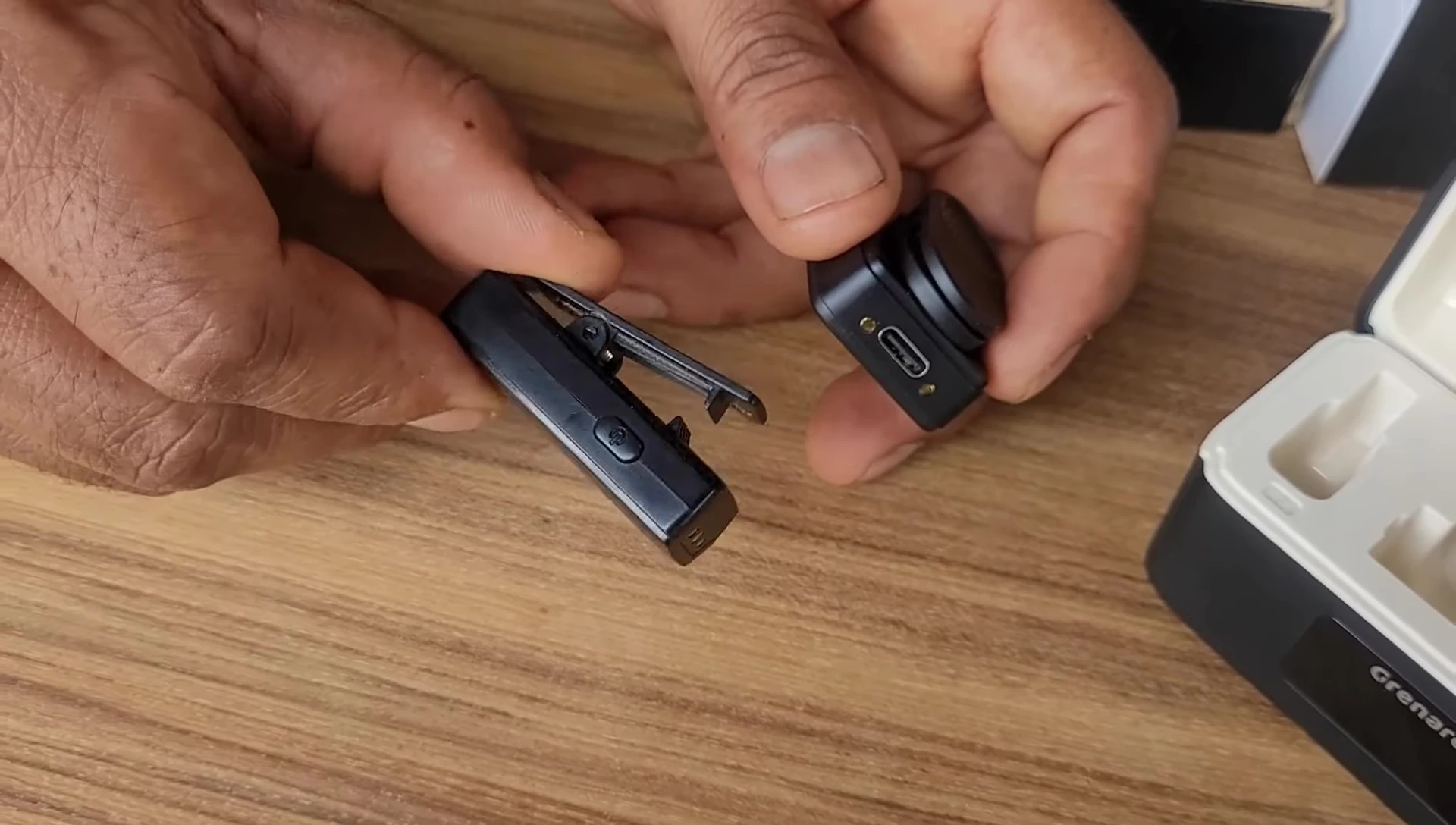 Showing the clip and magnetic attachment
