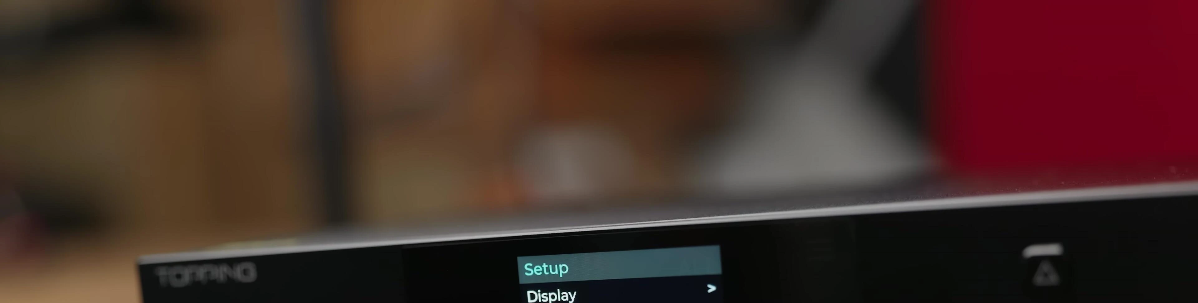 Screenshot showing the Centaurus's display, showcasing the menu navigation and visualizer.