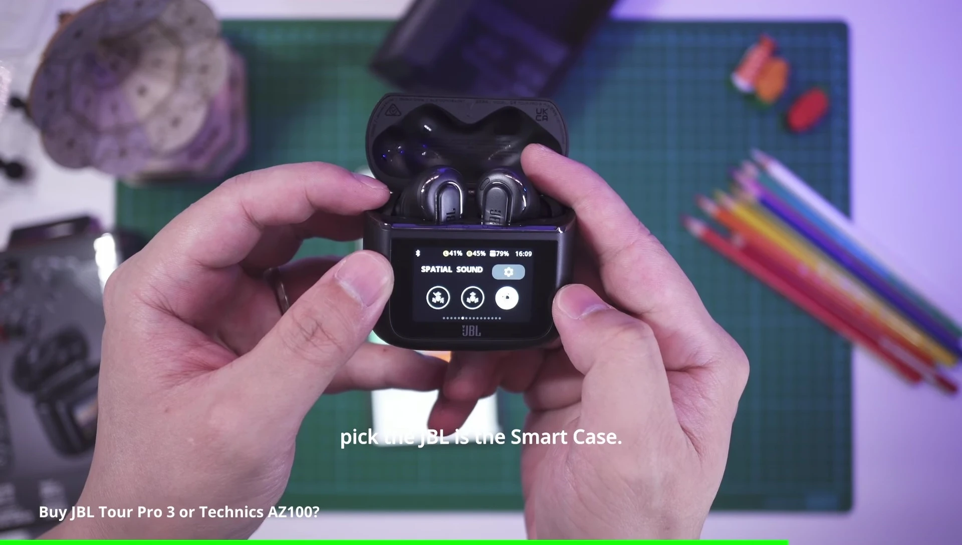 Image highlighting the JBL Tour Pro 3's smart case