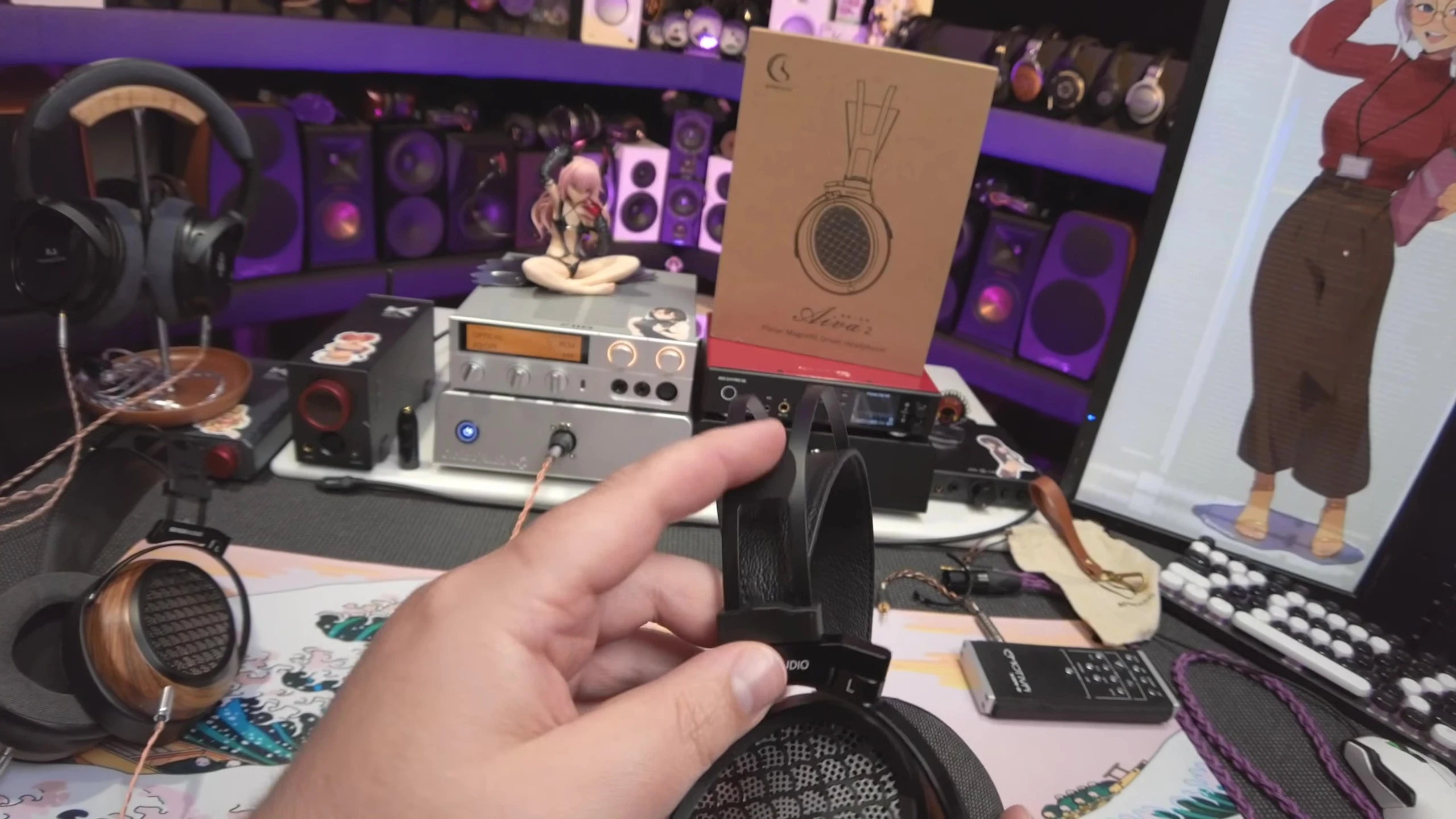 Shot of the Aiva 2 headband mechanism
