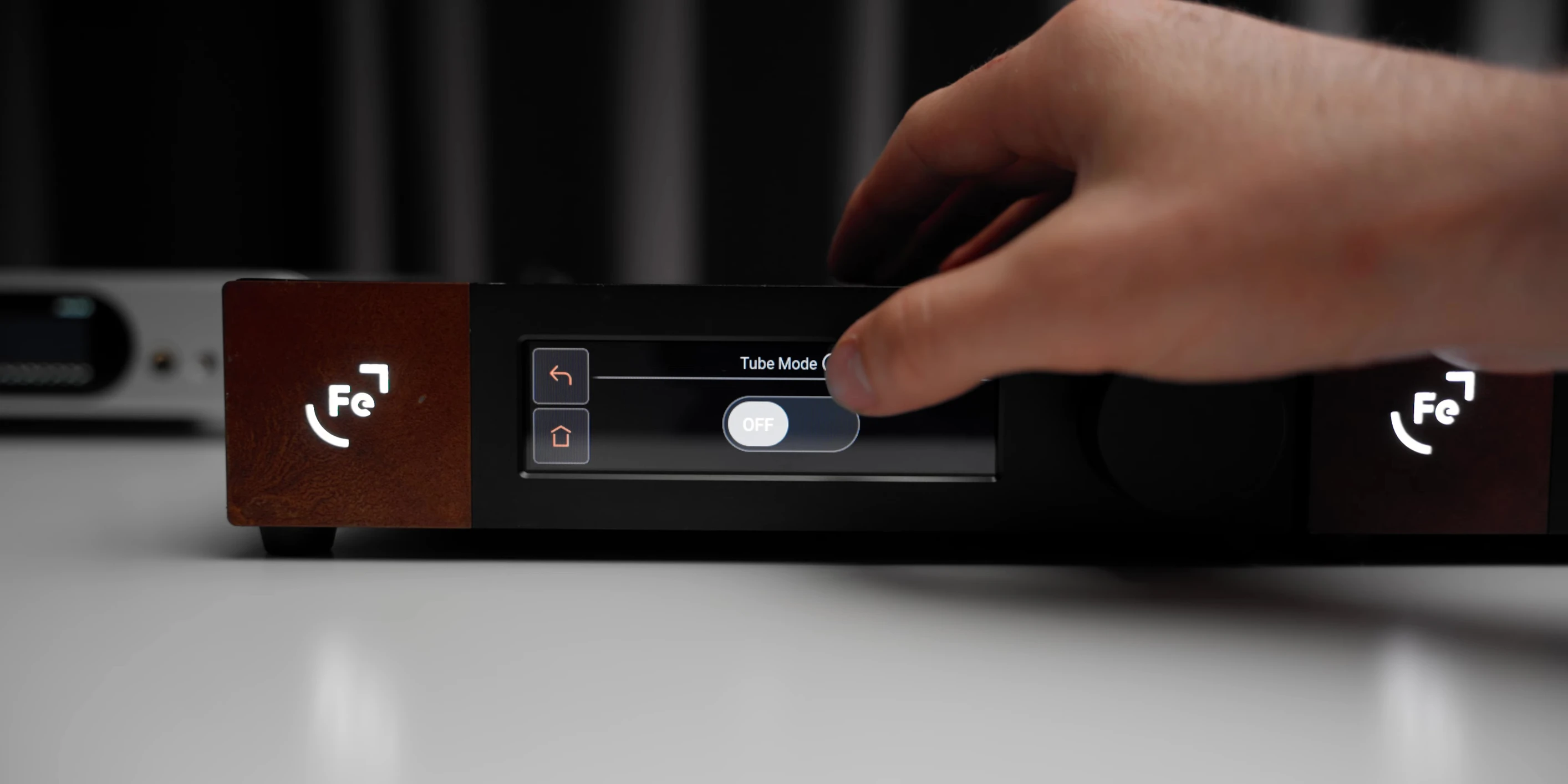 The 'info' button on the DAC's display, showing details about the features.