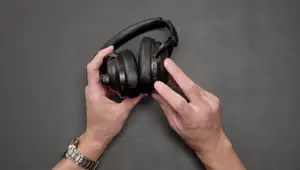 AceZone A-Blaze Headset Review: Flagship Features at a Mid-Tier Price?