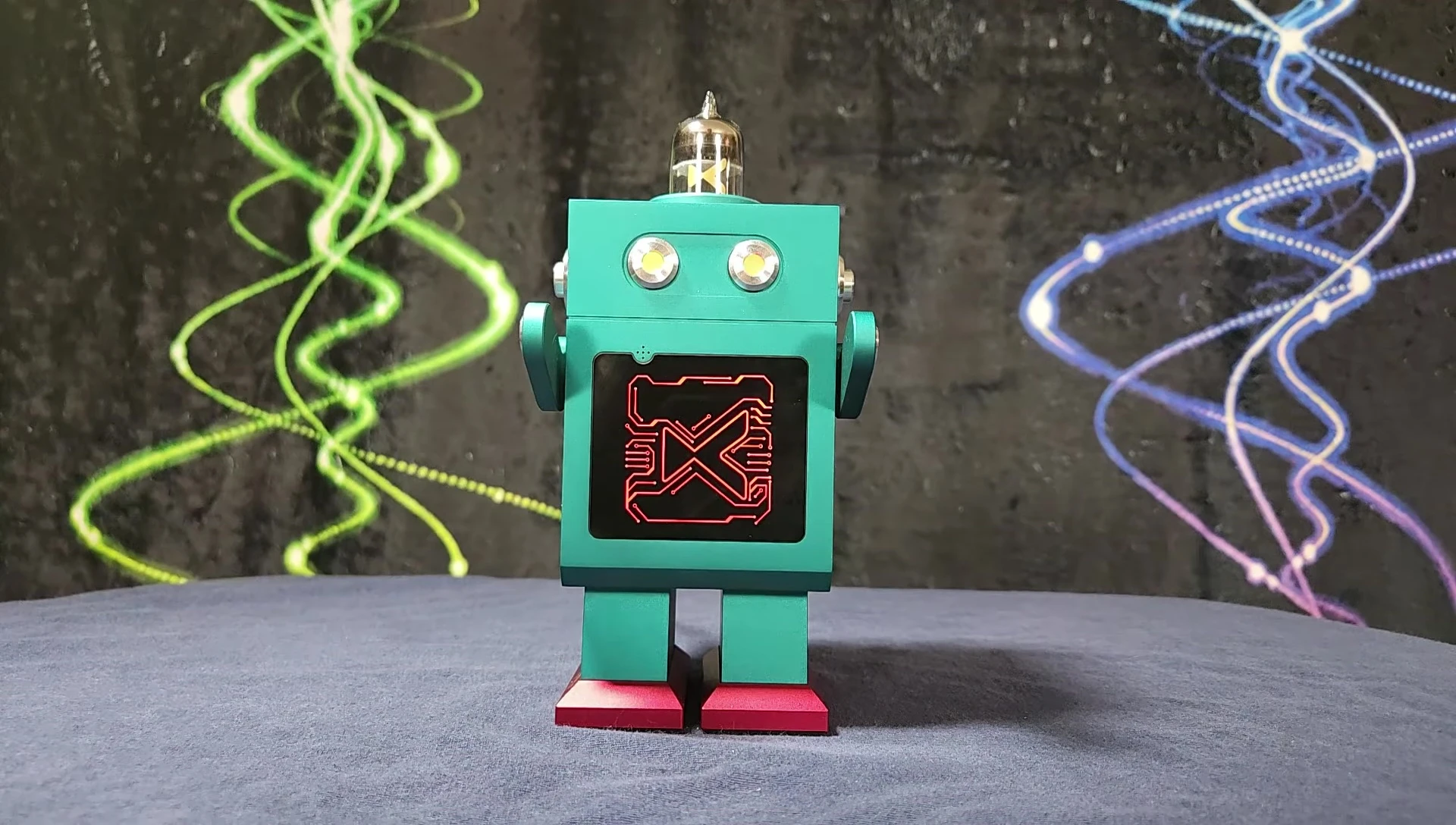 The reviewer discussing the robot design's impact on the overall appeal.