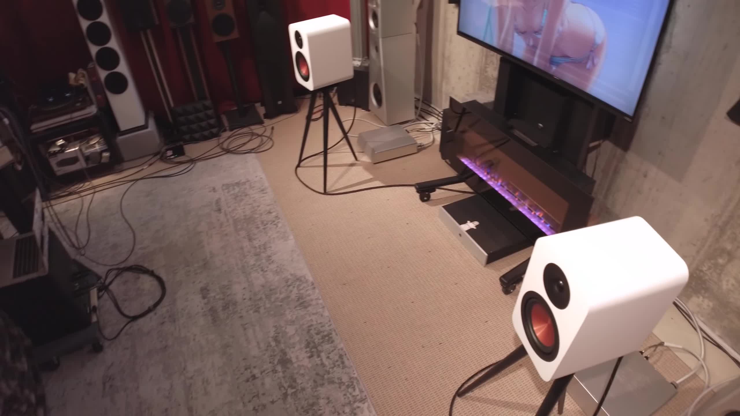 Initial shot of the Fosi Audio SP601 speakers in their packaging.