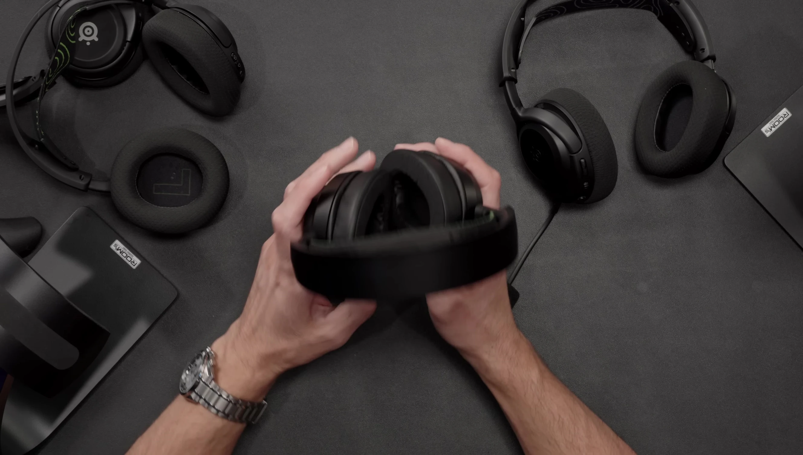 Image showing the Arctis Nova 7X headset.