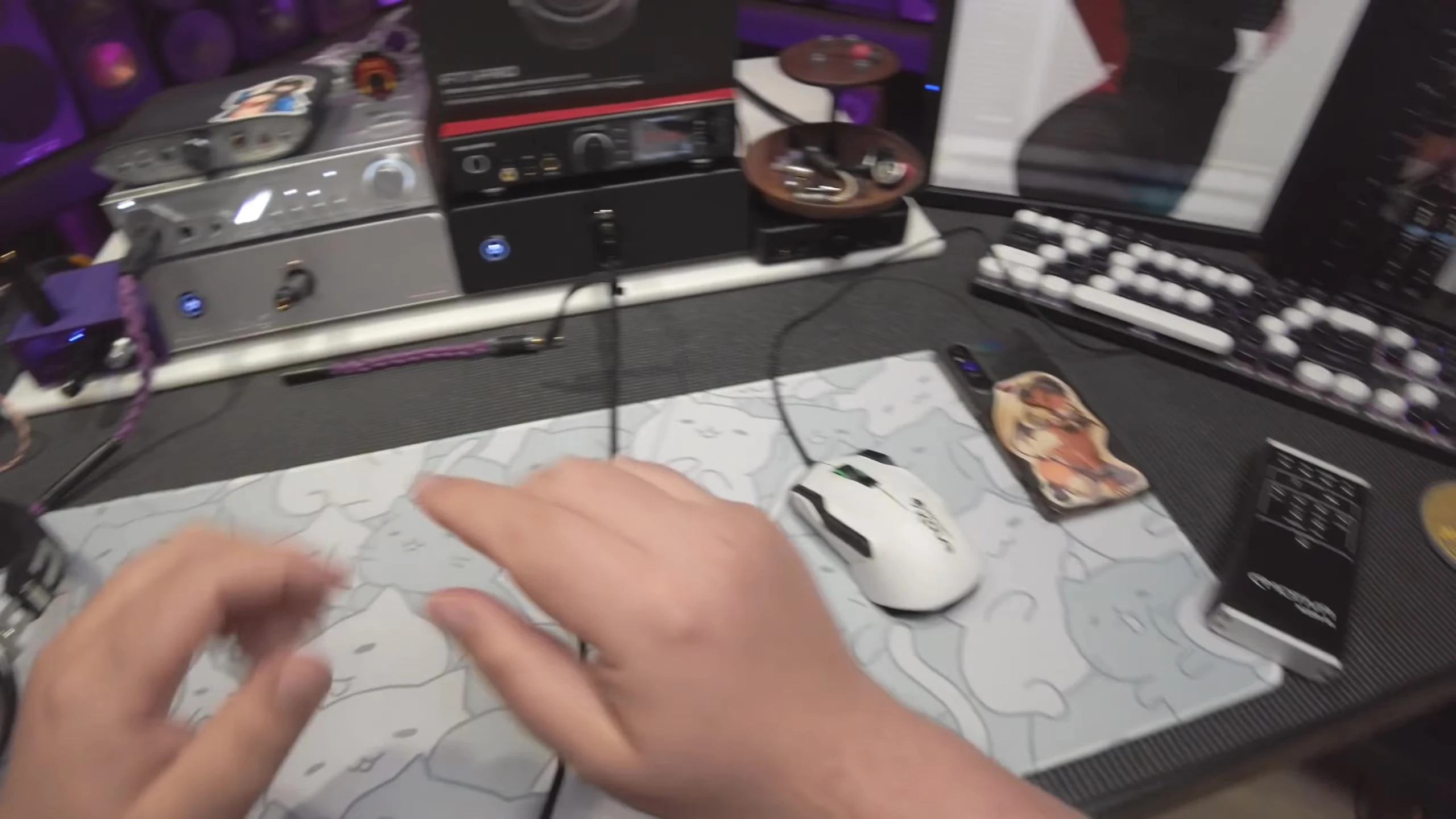 A shot during music playback, showcasing the listener's enjoyment