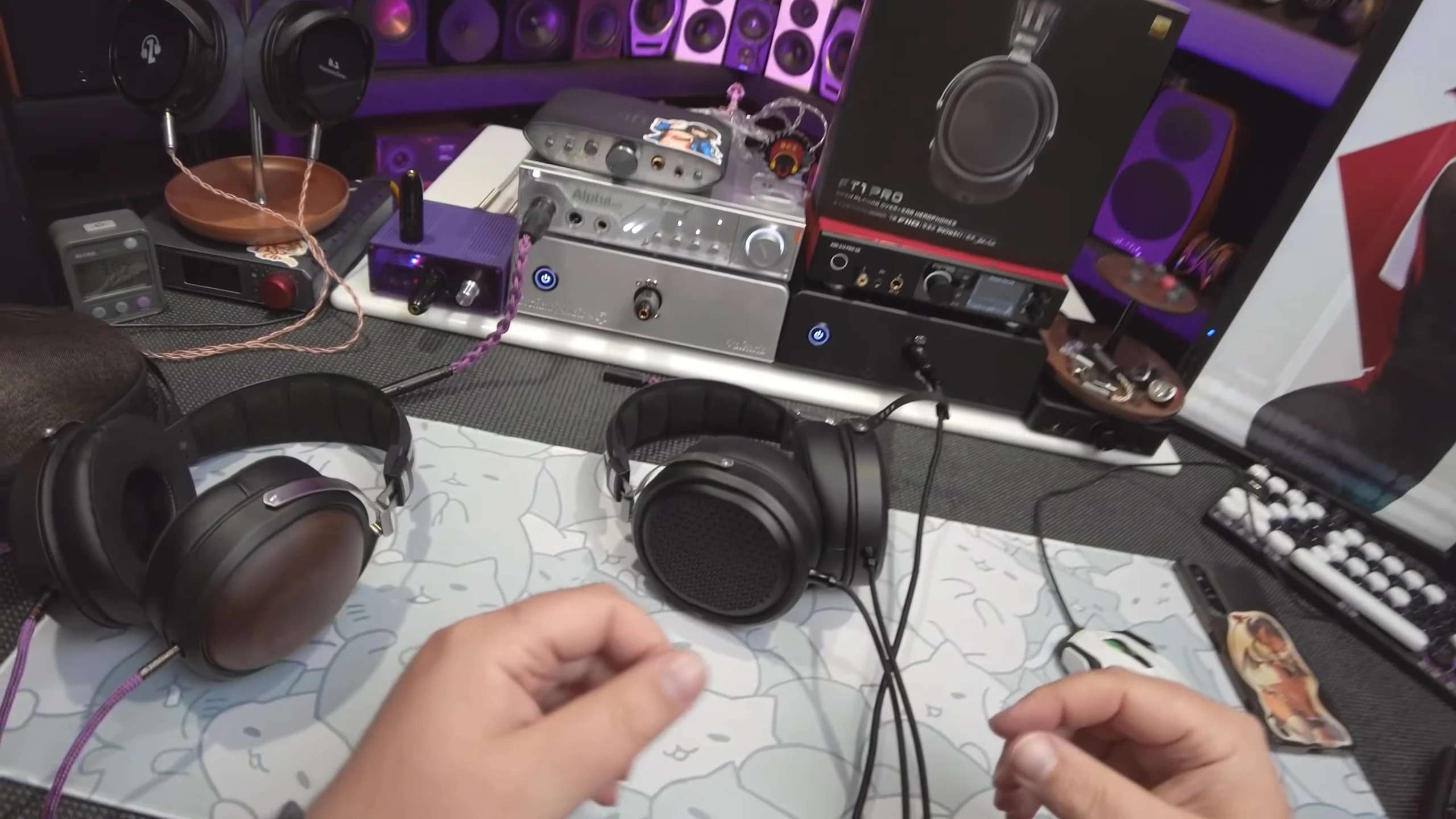 A visual comparison of the driver size between the FiiO FT1 Pro and another headphone