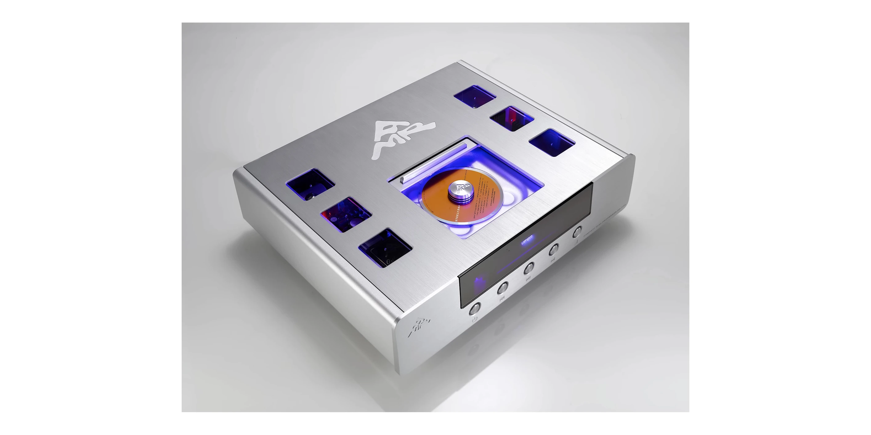 A shot of the AMR 77SE CD player