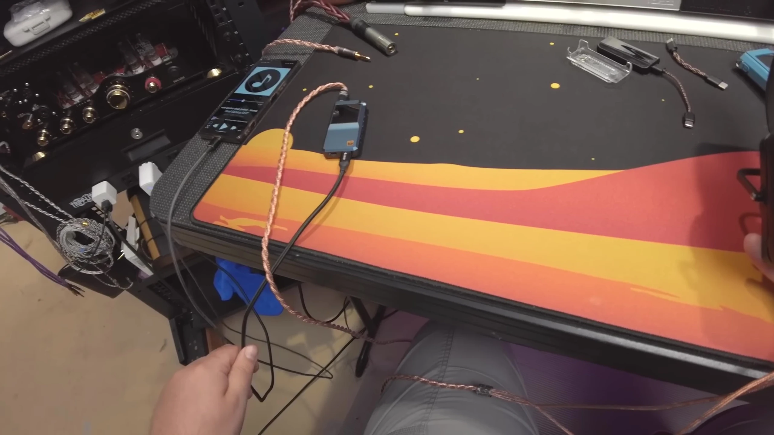 BTR17 display showing desktop mode and high gain
